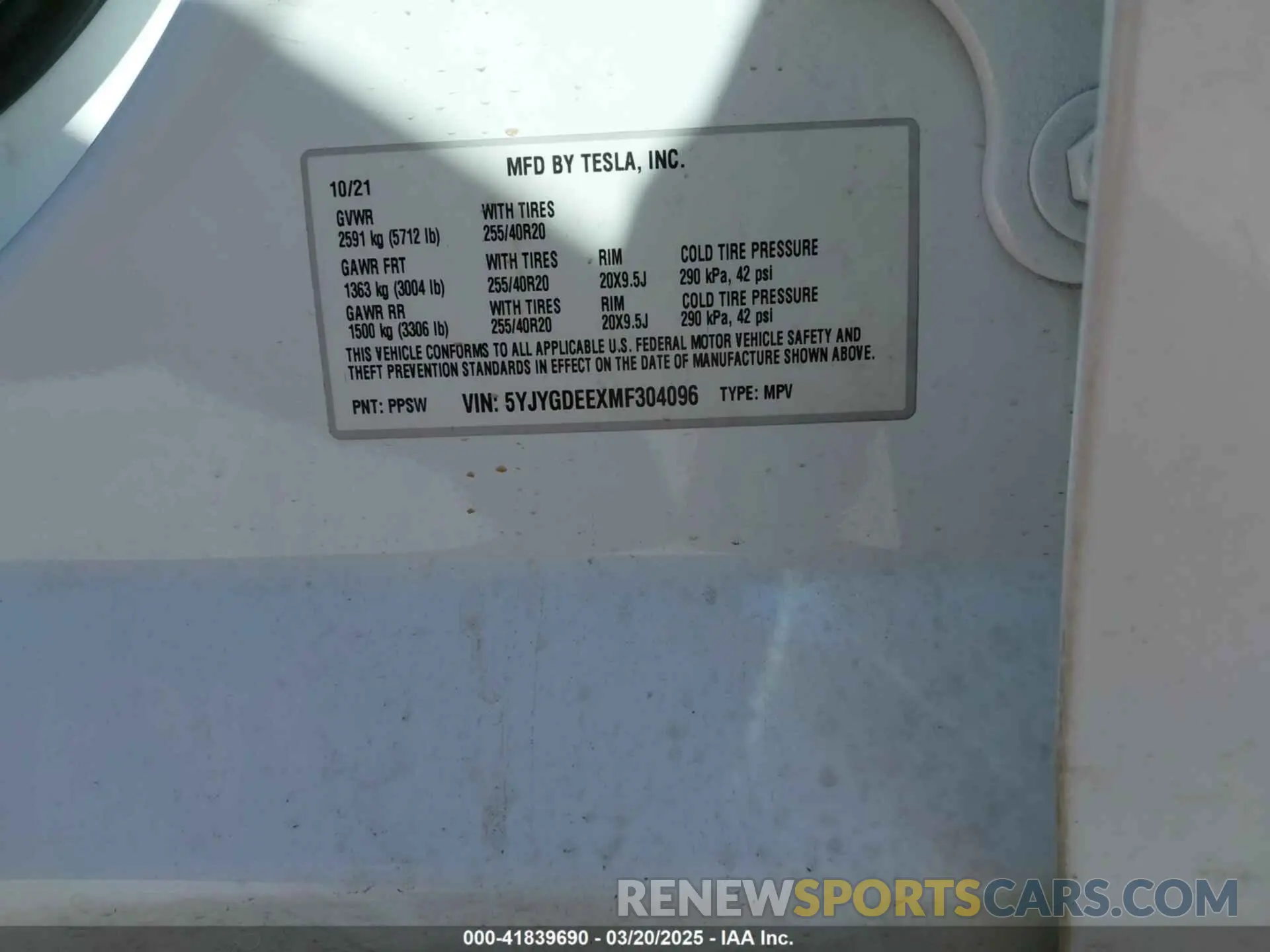 9 Photograph of a damaged car 5YJYGDEEXMF304096 TESLA MODEL Y 2021