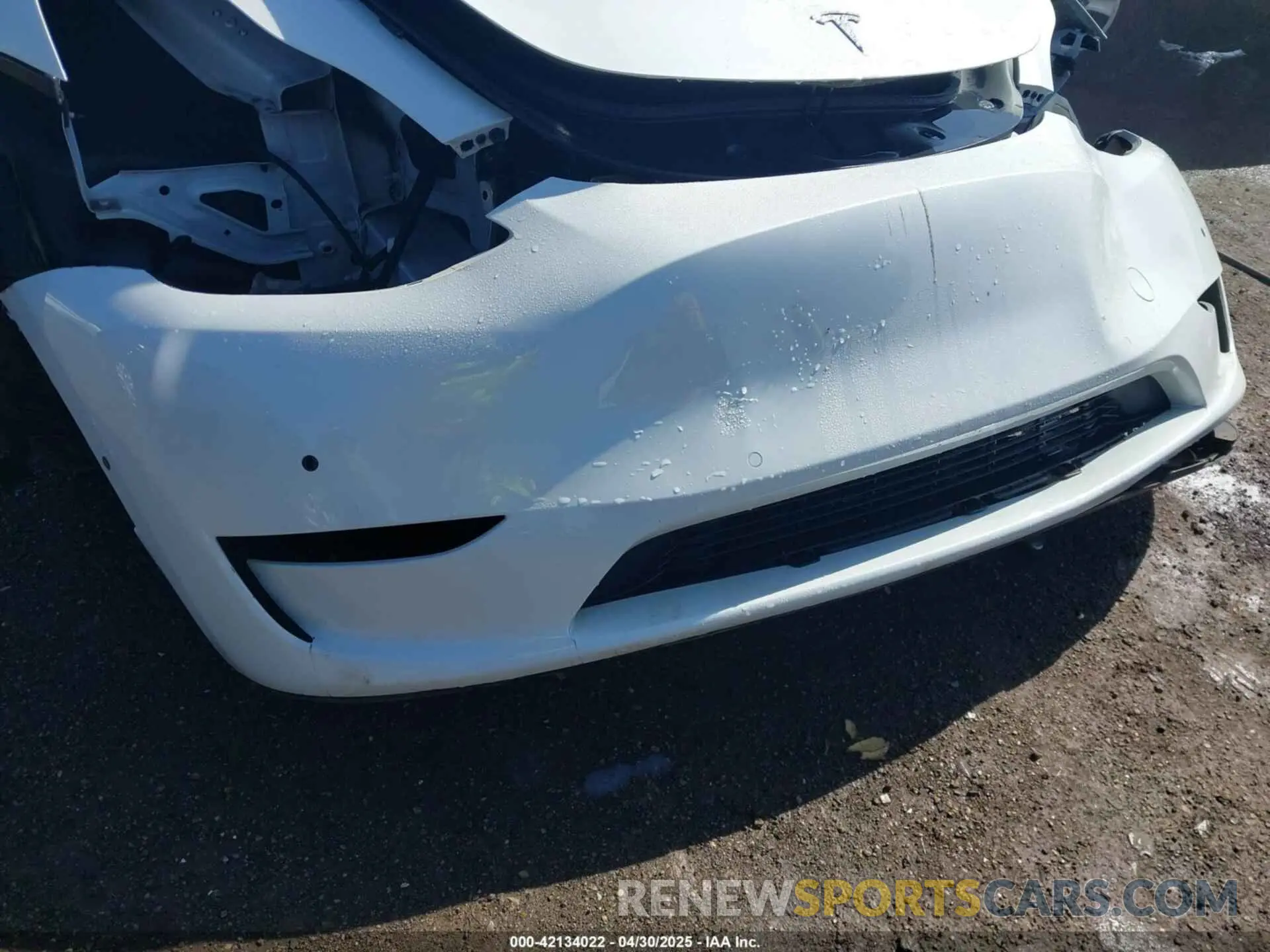 22 Photograph of a damaged car 5YJYGDEF0MF076263 TESLA MODEL Y 2021
