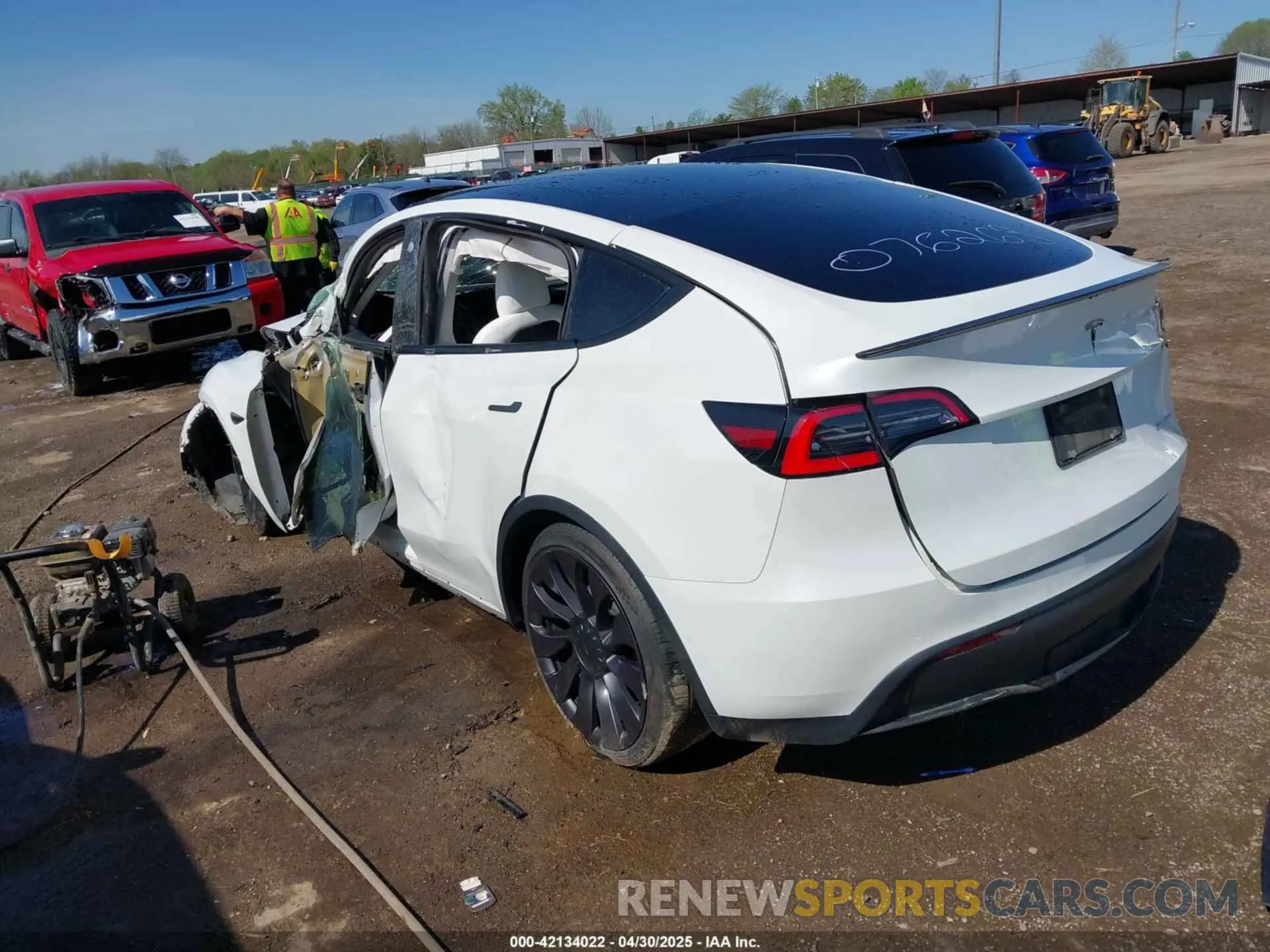 3 Photograph of a damaged car 5YJYGDEF0MF076263 TESLA MODEL Y 2021