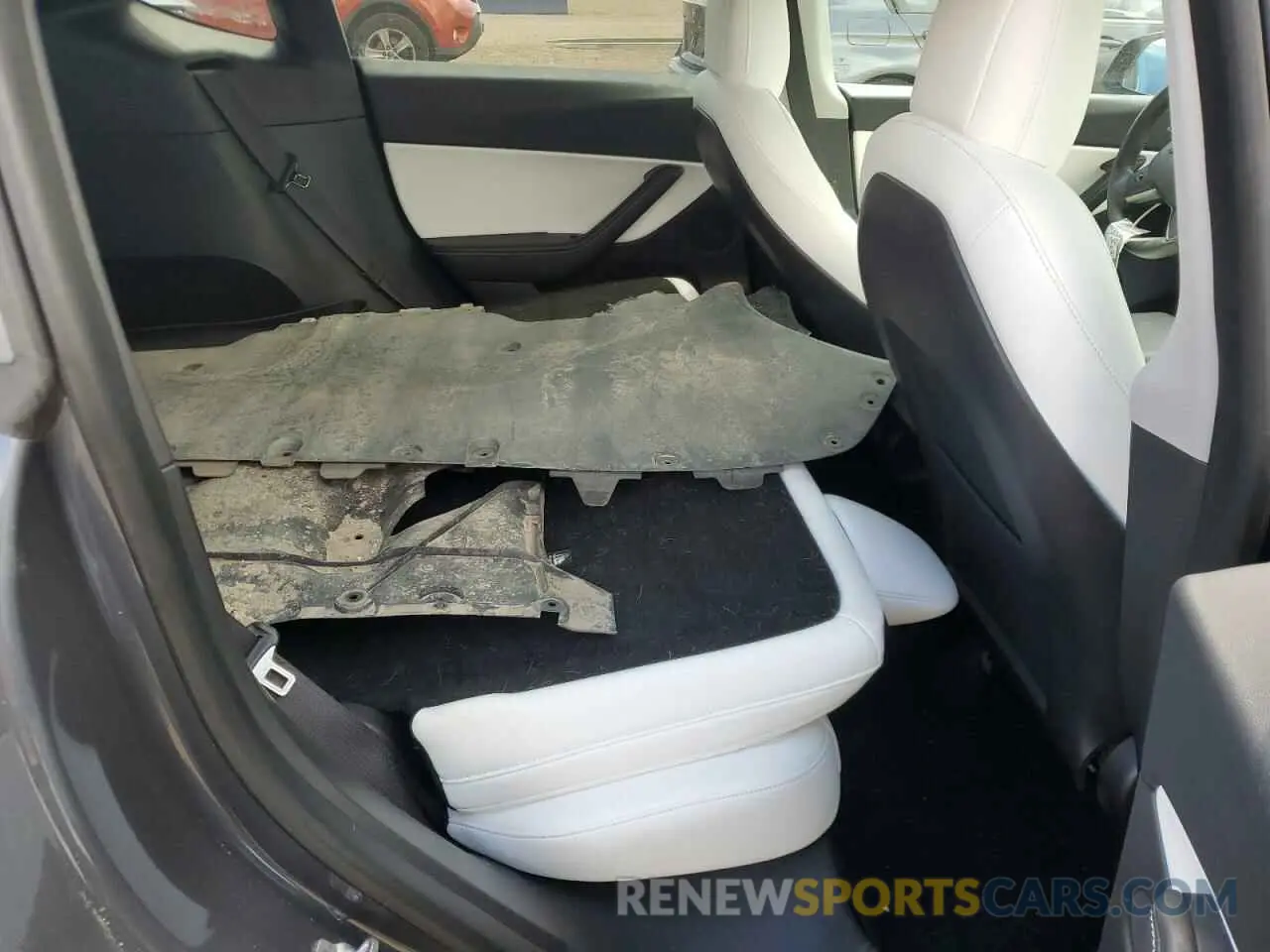 10 Photograph of a damaged car 5YJYGDEF0MF137692 TESLA MODEL Y 2021