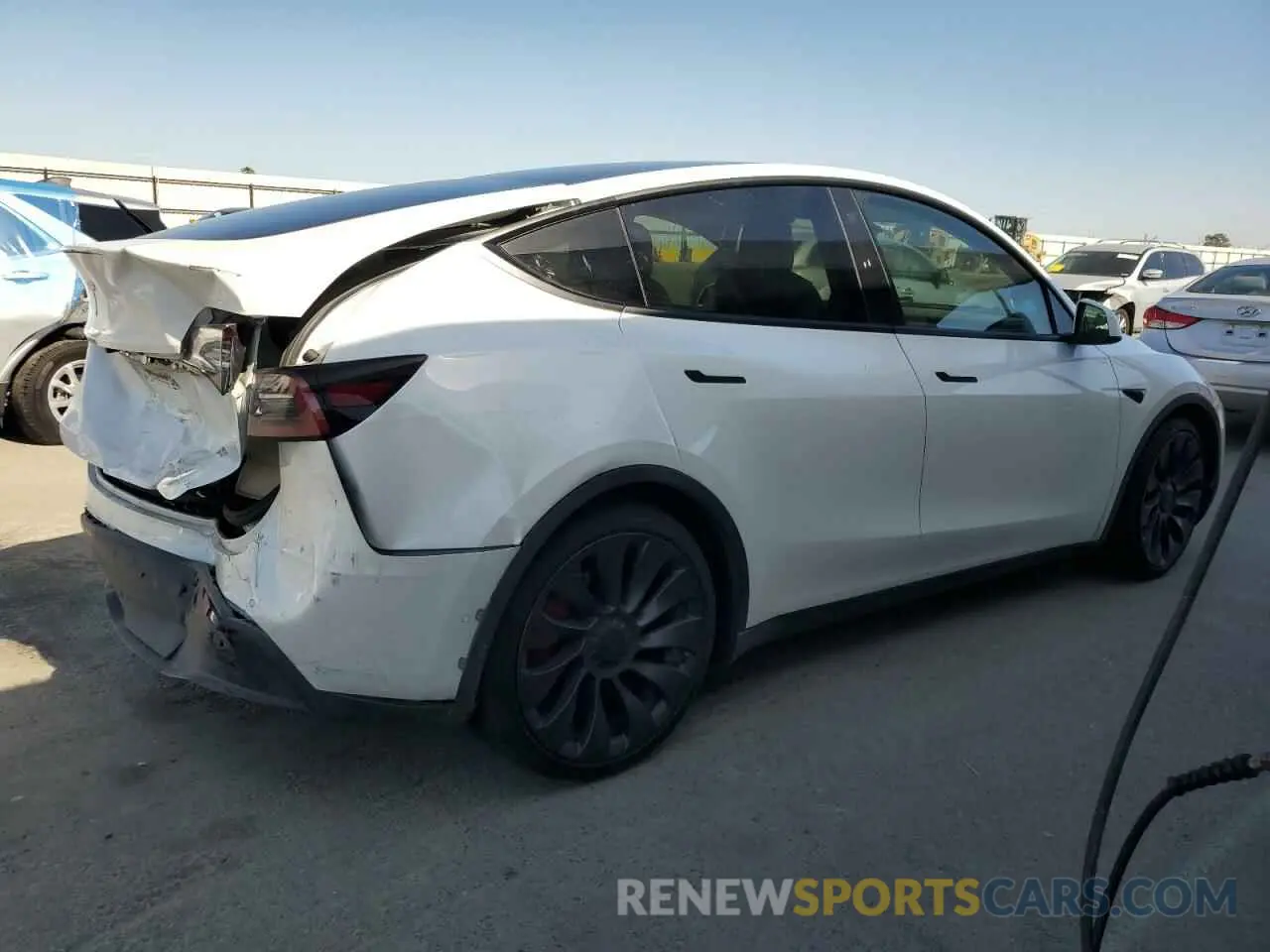 3 Photograph of a damaged car 5YJYGDEF0MF196970 TESLA MODEL Y 2021