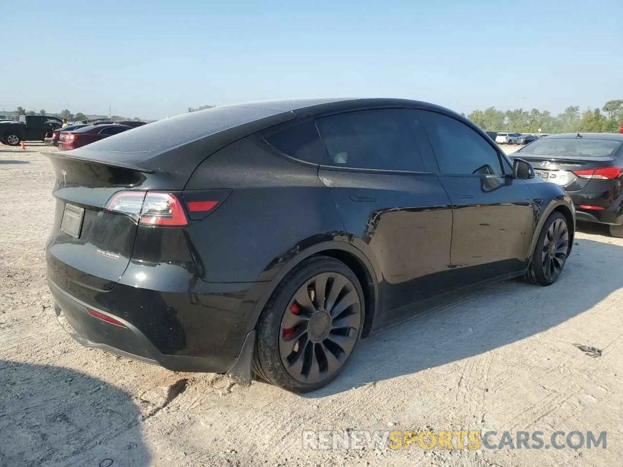 3 Photograph of a damaged car 5YJYGDEF0MF239915 TESLA MODEL Y 2021
