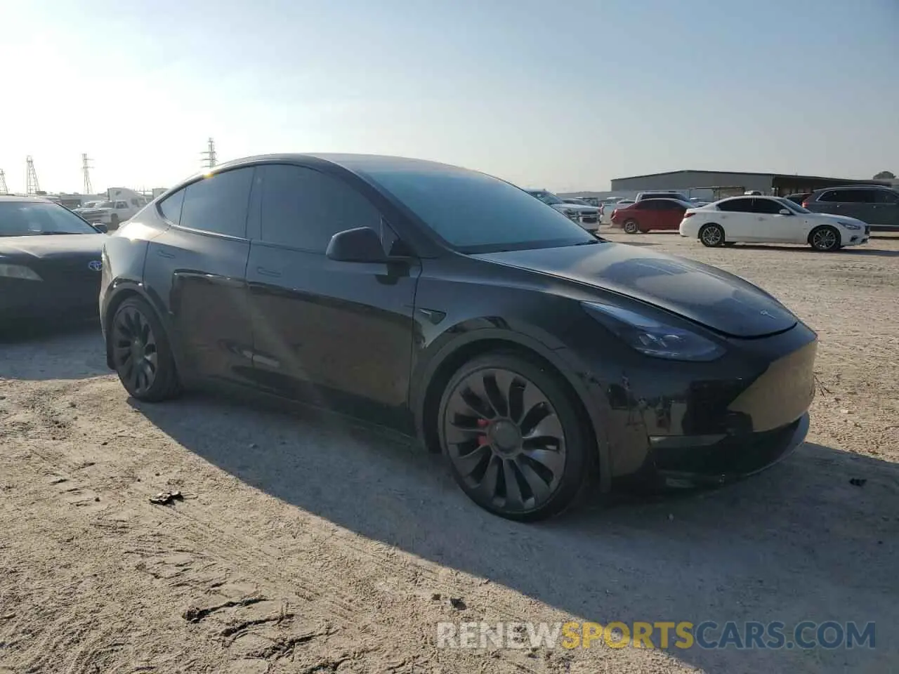 4 Photograph of a damaged car 5YJYGDEF0MF239915 TESLA MODEL Y 2021