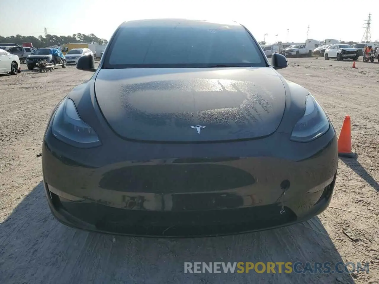 5 Photograph of a damaged car 5YJYGDEF0MF239915 TESLA MODEL Y 2021