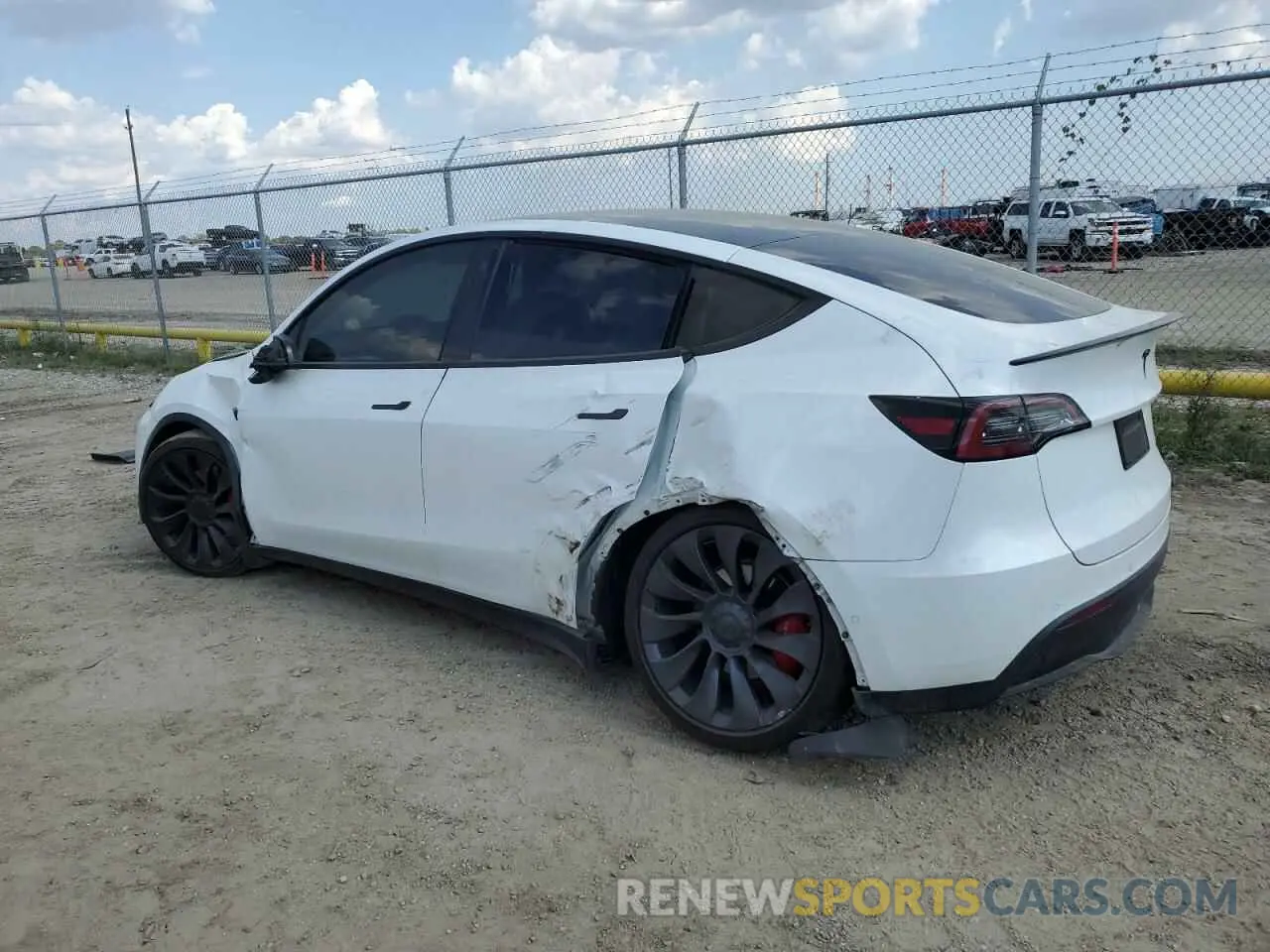 2 Photograph of a damaged car 5YJYGDEF0MF239929 TESLA MODEL Y 2021