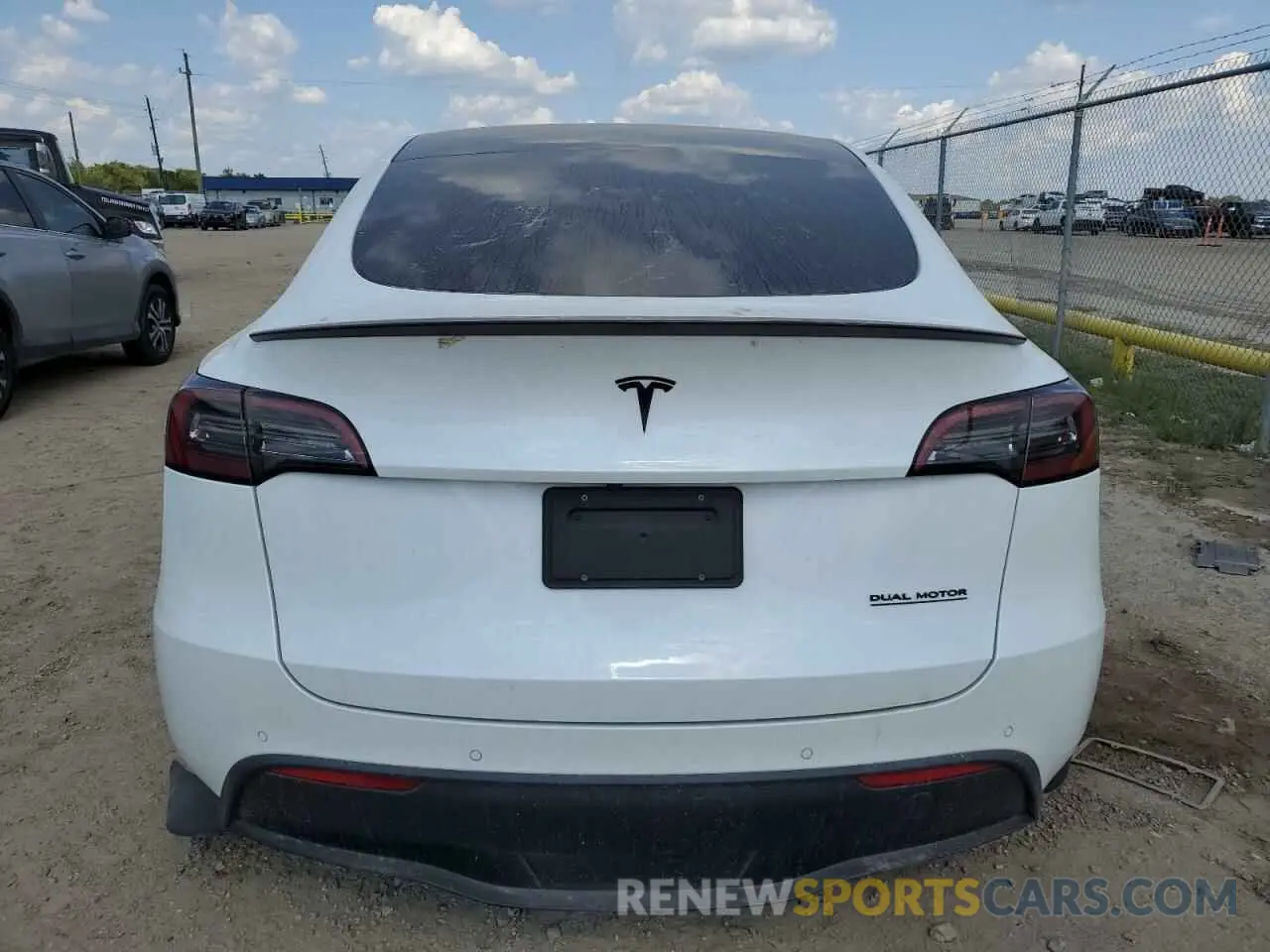6 Photograph of a damaged car 5YJYGDEF0MF239929 TESLA MODEL Y 2021
