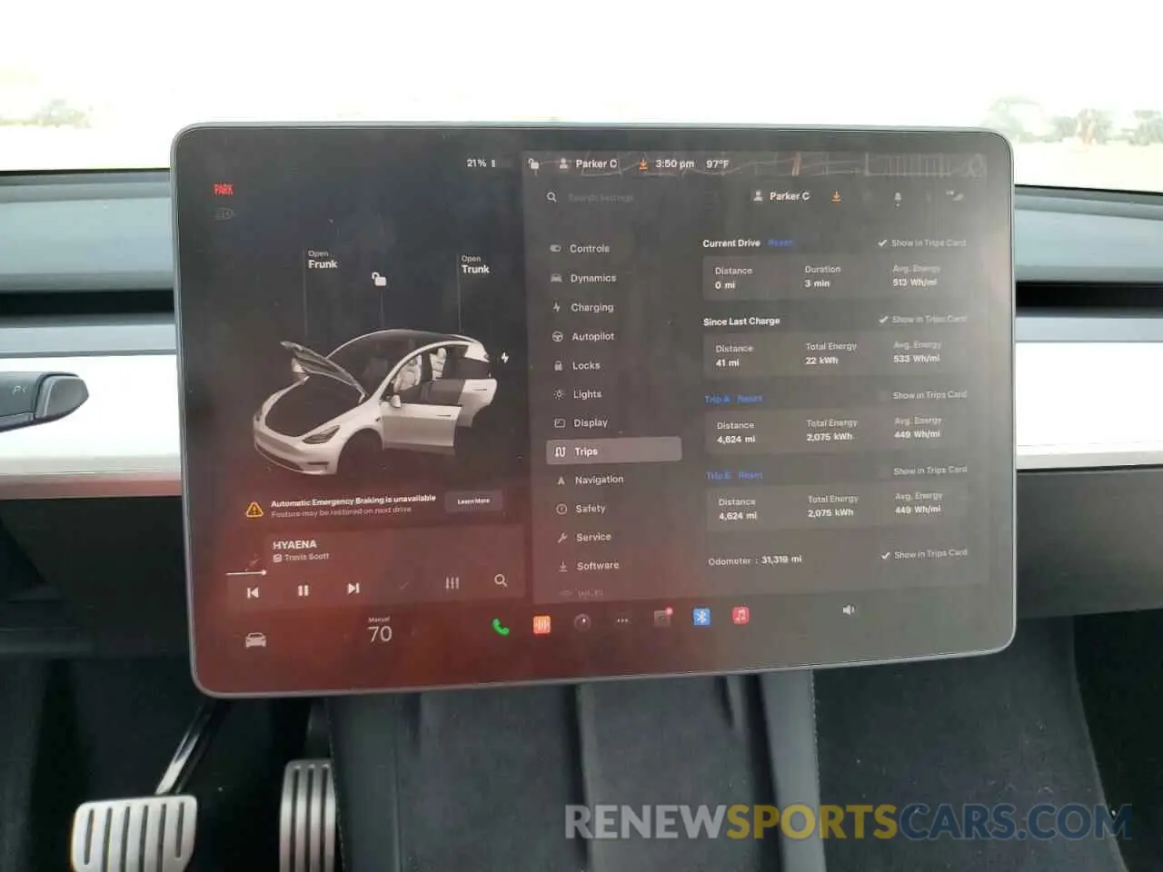 9 Photograph of a damaged car 5YJYGDEF0MF239929 TESLA MODEL Y 2021