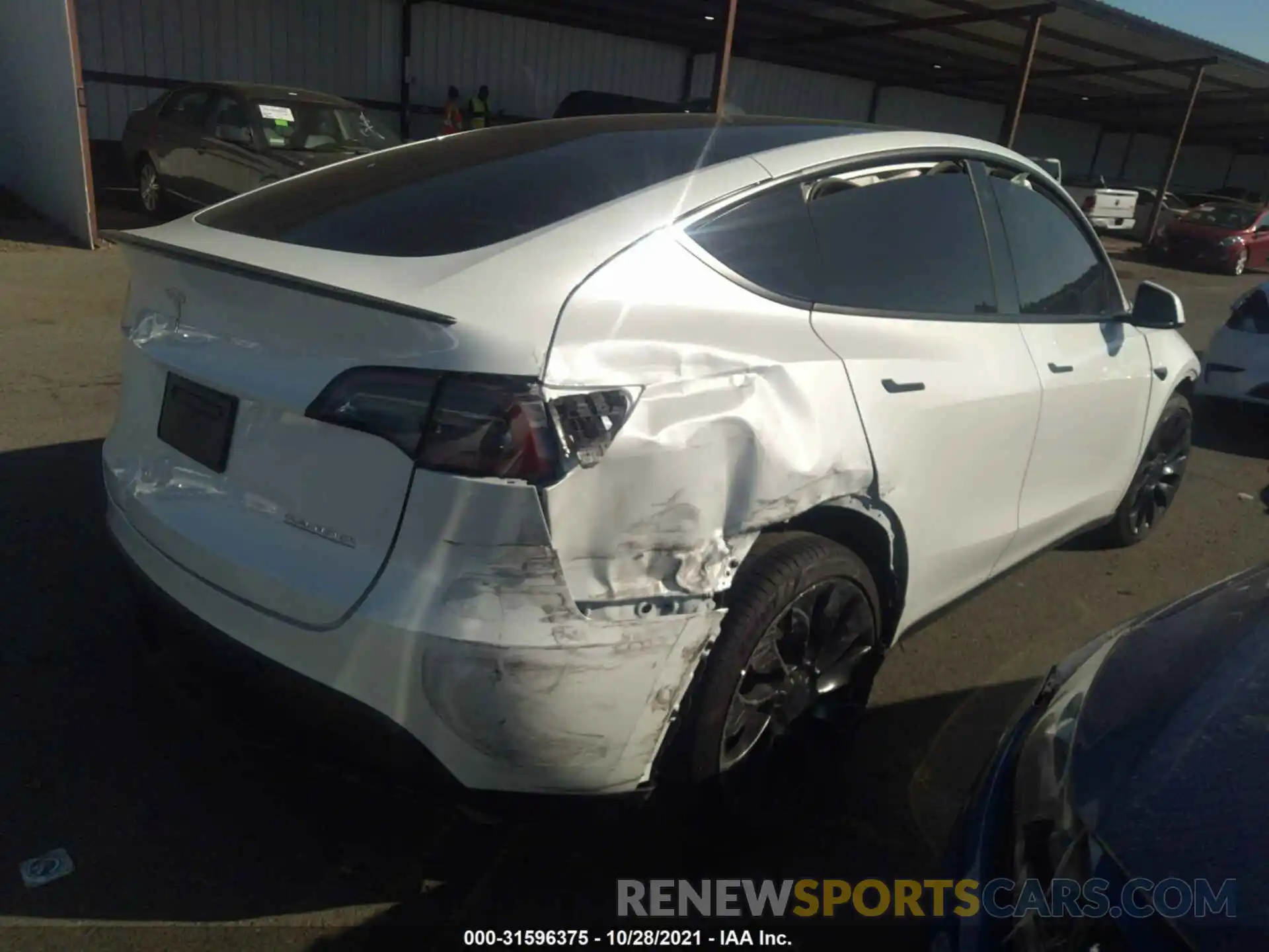 4 Photograph of a damaged car 5YJYGDEF0MF246170 TESLA MODEL Y 2021