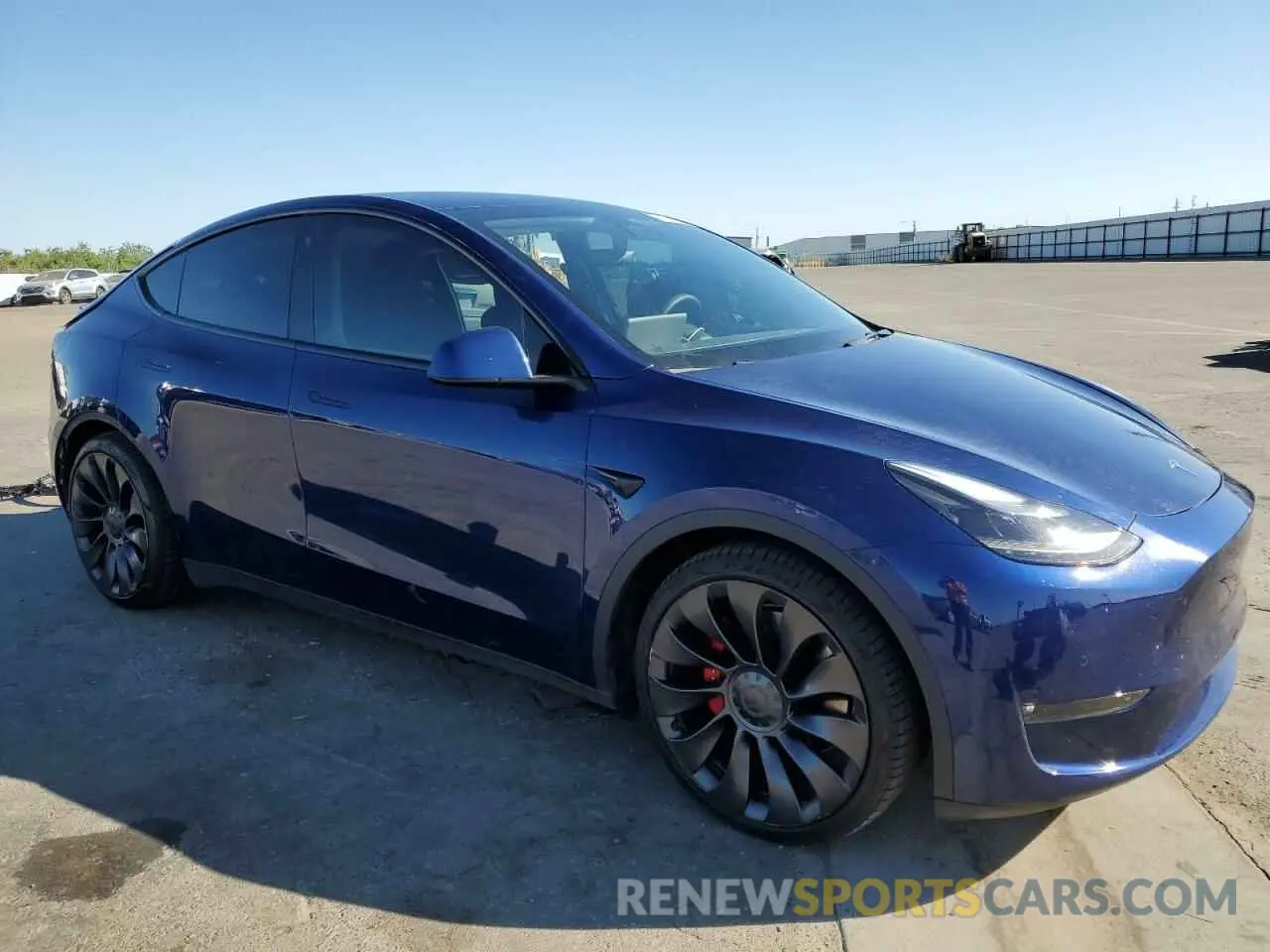 4 Photograph of a damaged car 5YJYGDEF0MF262336 TESLA MODEL Y 2021