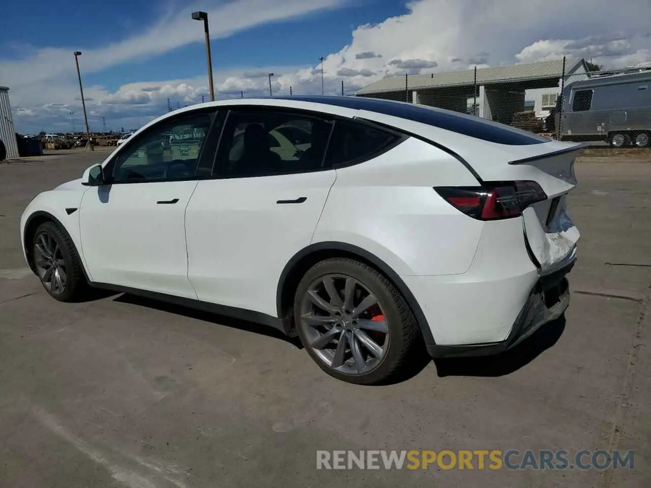 2 Photograph of a damaged car 5YJYGDEF0MF277709 TESLA MODEL Y 2021