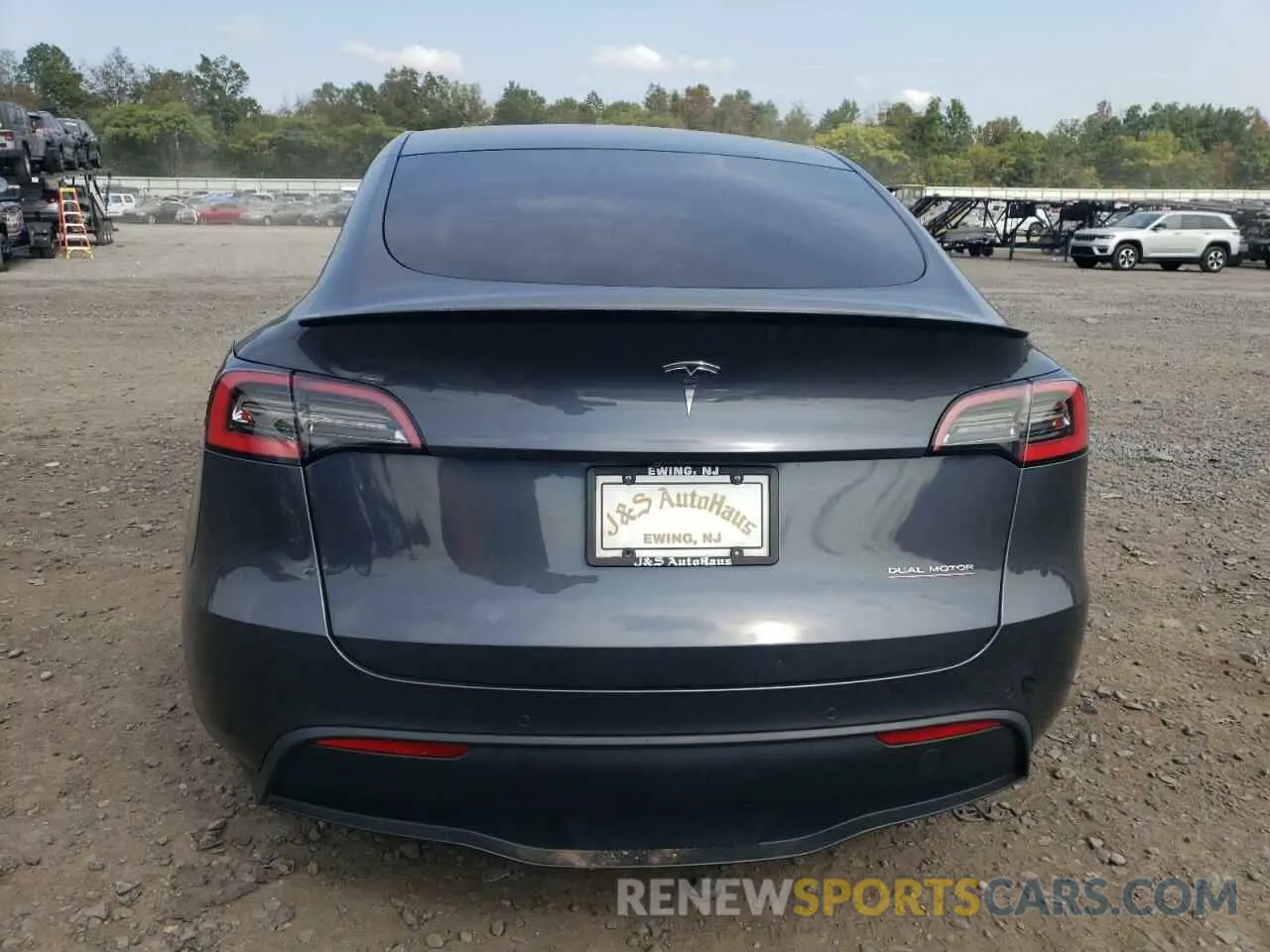 6 Photograph of a damaged car 5YJYGDEF1MF072108 TESLA MODEL Y 2021