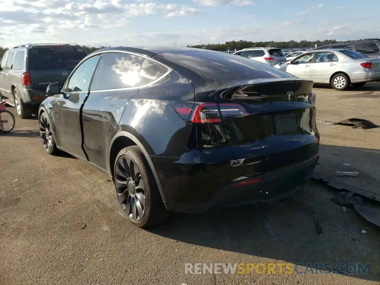 3 Photograph of a damaged car 5YJYGDEF1MF083982 TESLA MODEL Y 2021