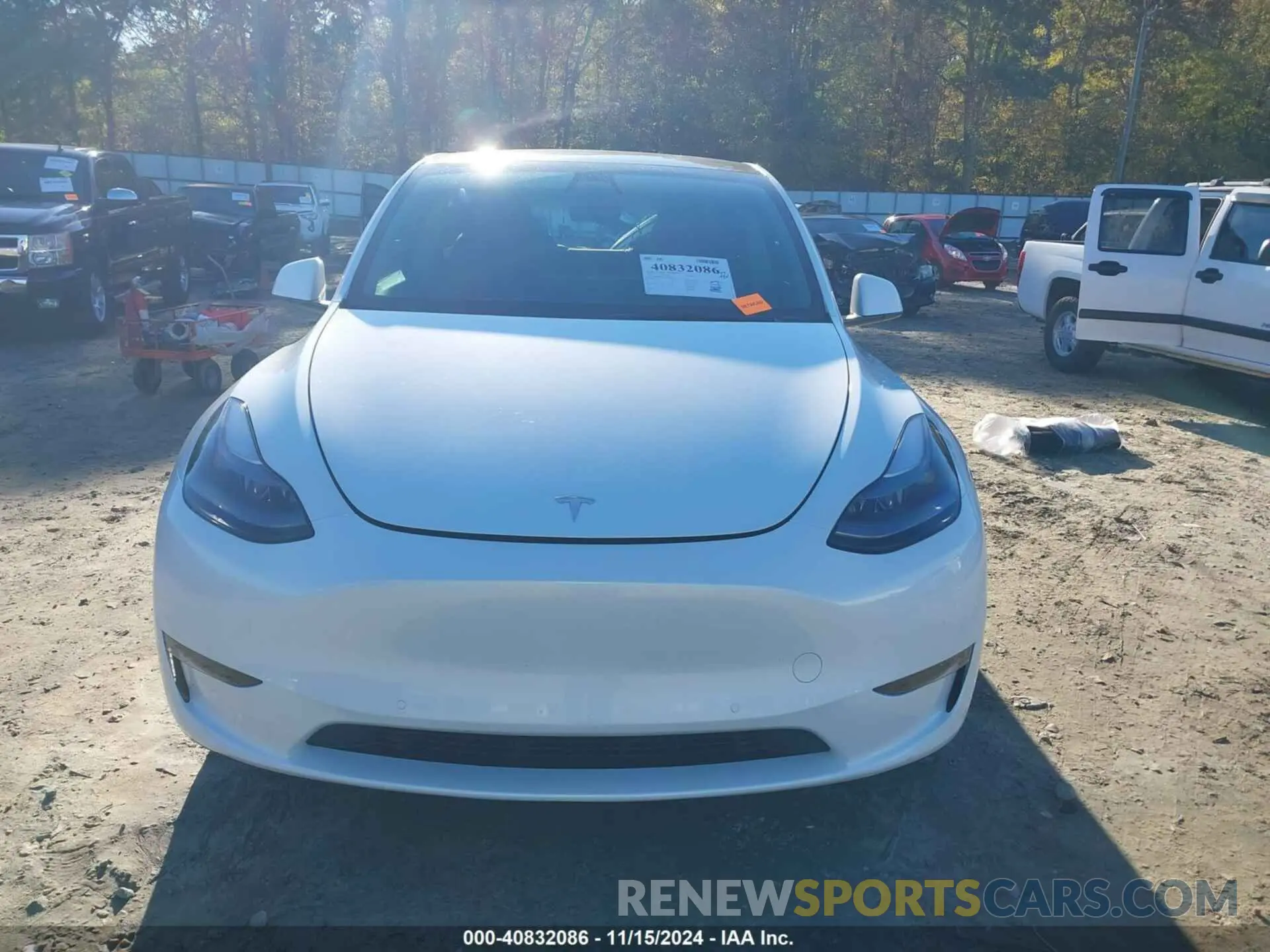 13 Photograph of a damaged car 5YJYGDEF1MF189462 TESLA MODEL Y 2021