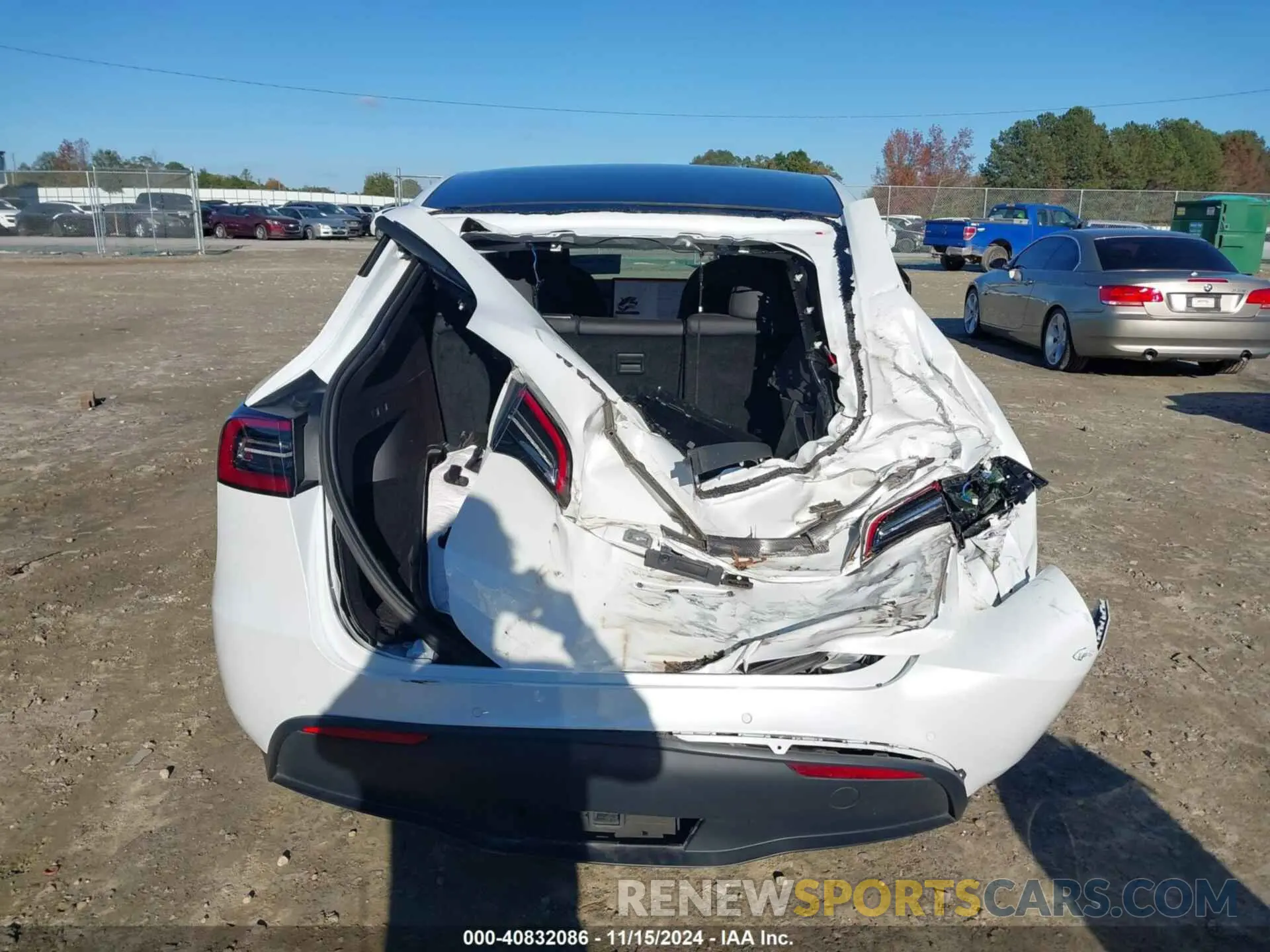 6 Photograph of a damaged car 5YJYGDEF1MF189462 TESLA MODEL Y 2021