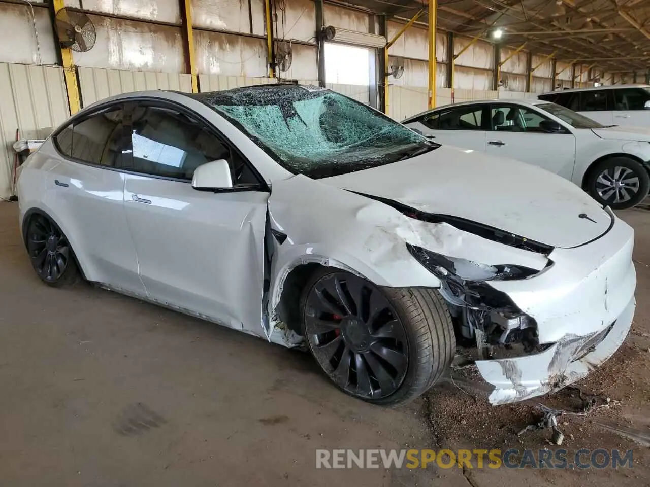 4 Photograph of a damaged car 5YJYGDEF1MF244573 TESLA MODEL Y 2021