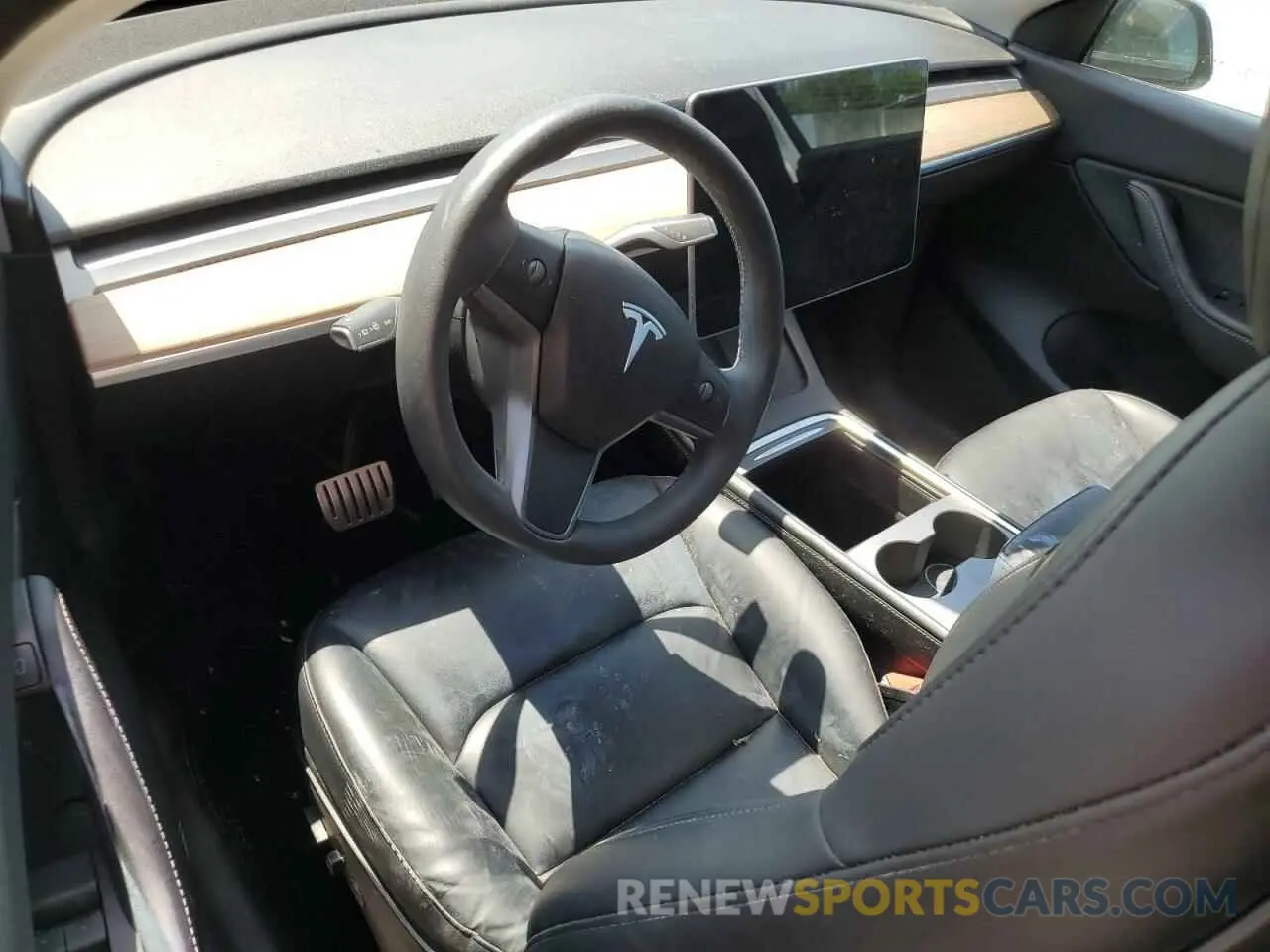 8 Photograph of a damaged car 5YJYGDEF1MF269294 TESLA MODEL Y 2021