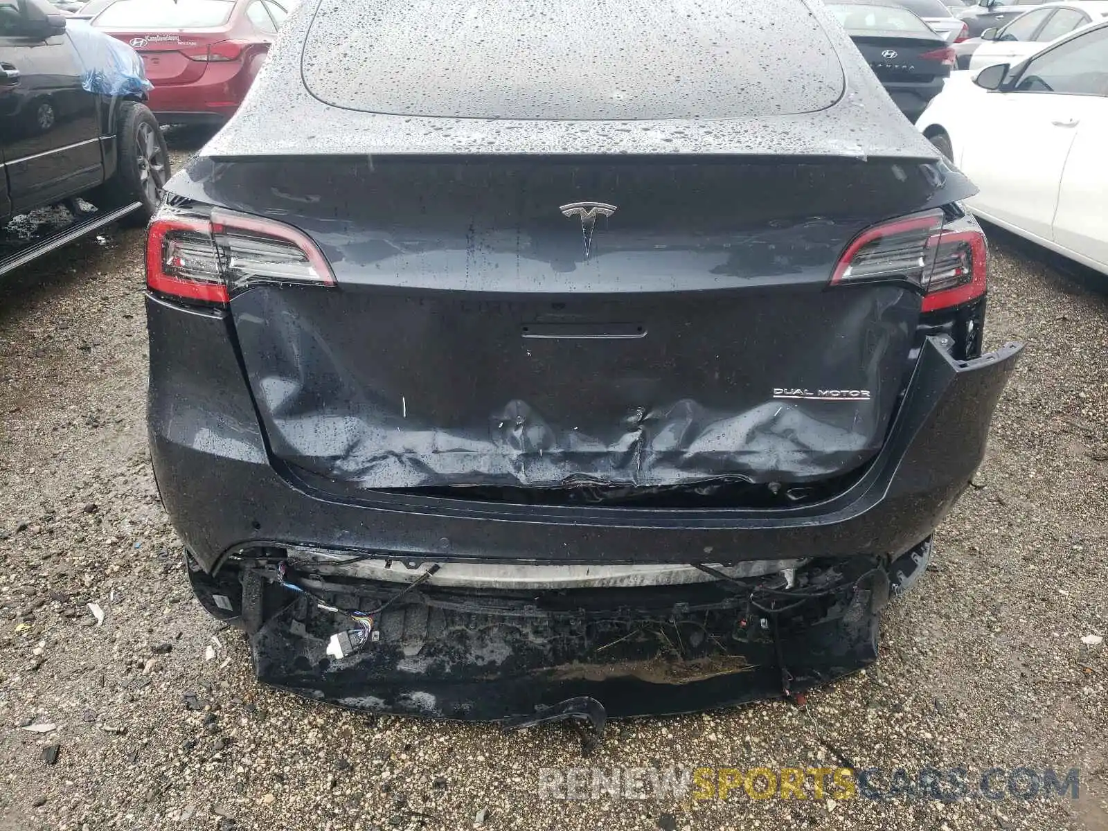 9 Photograph of a damaged car 5YJYGDEF2MF081450 TESLA MODEL Y 2021