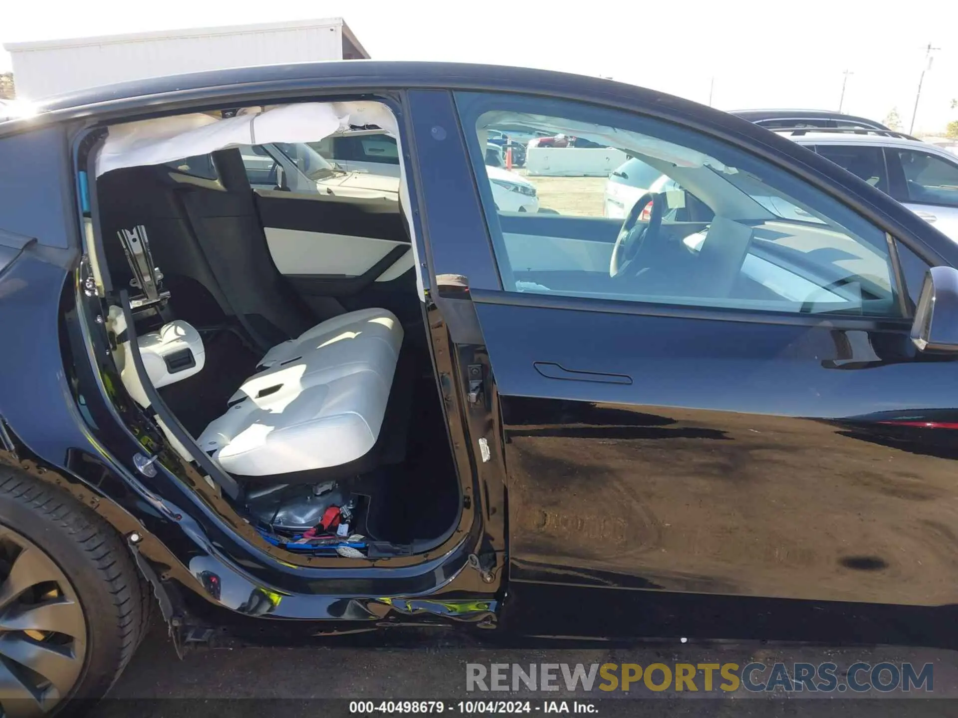 14 Photograph of a damaged car 5YJYGDEF2MF097986 TESLA MODEL Y 2021