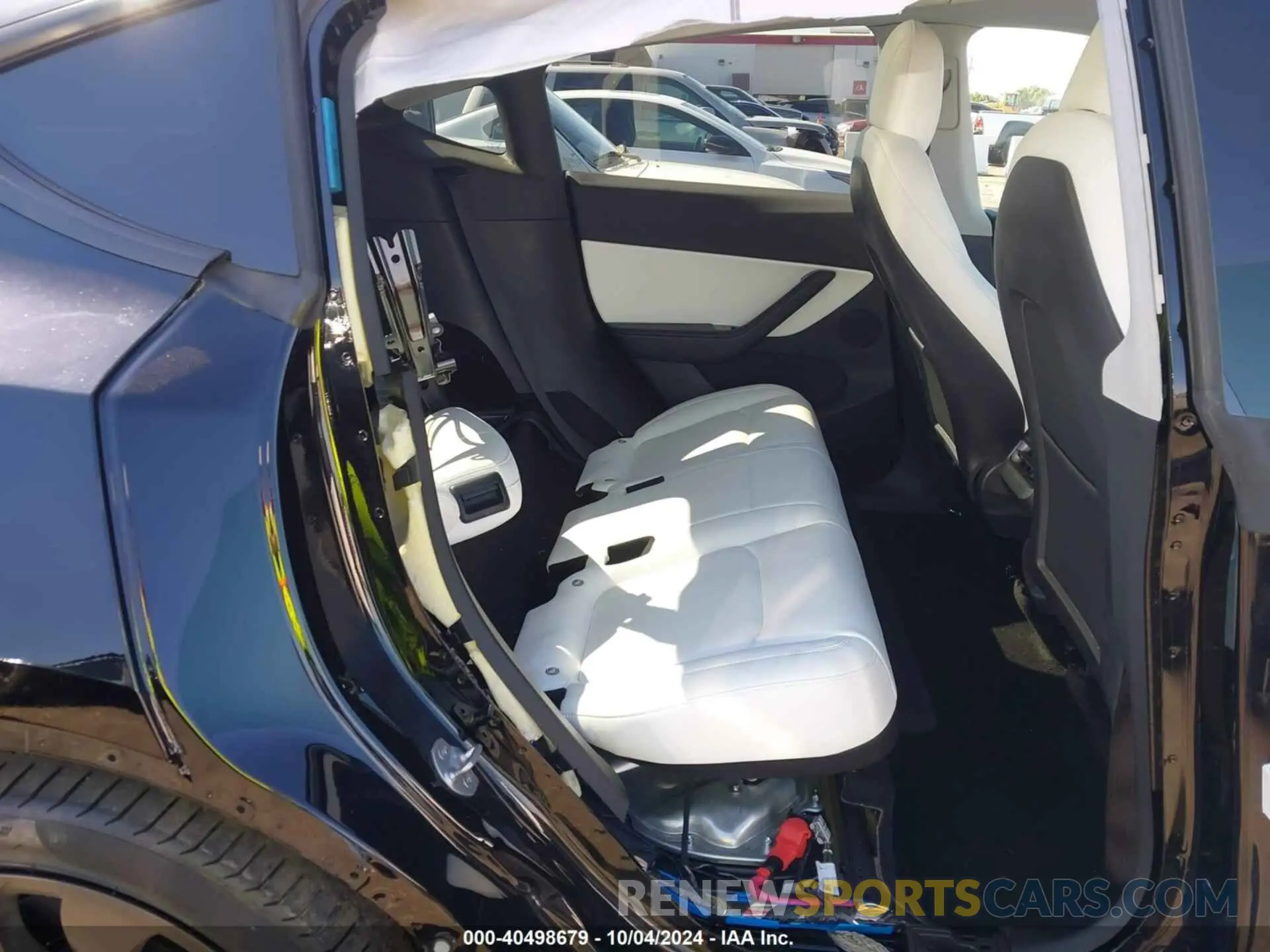 8 Photograph of a damaged car 5YJYGDEF2MF097986 TESLA MODEL Y 2021