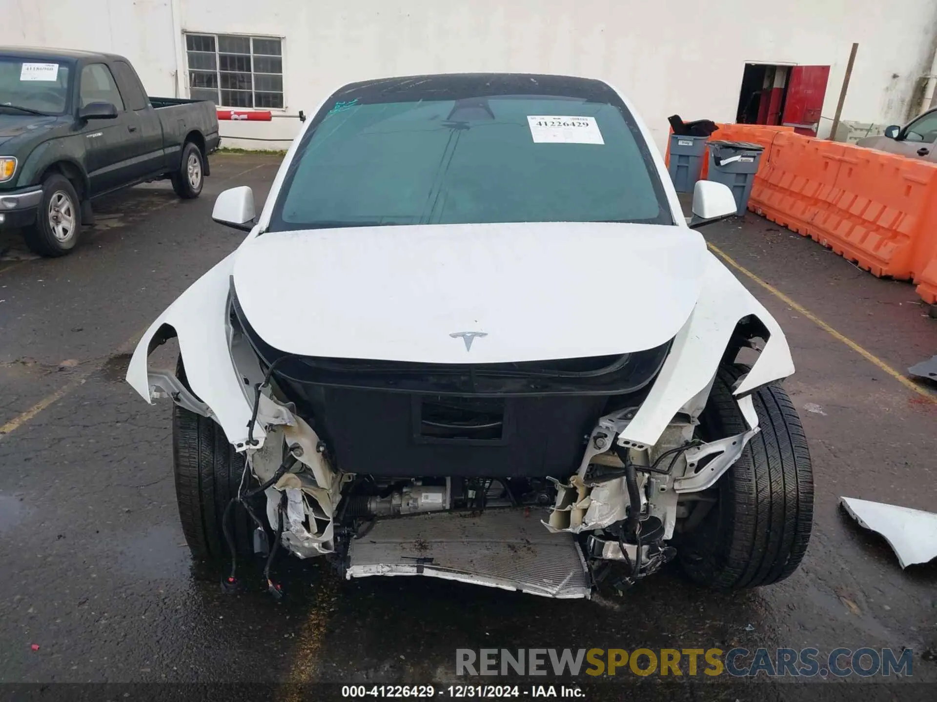 12 Photograph of a damaged car 5YJYGDEF2MF133739 TESLA MODEL Y 2021
