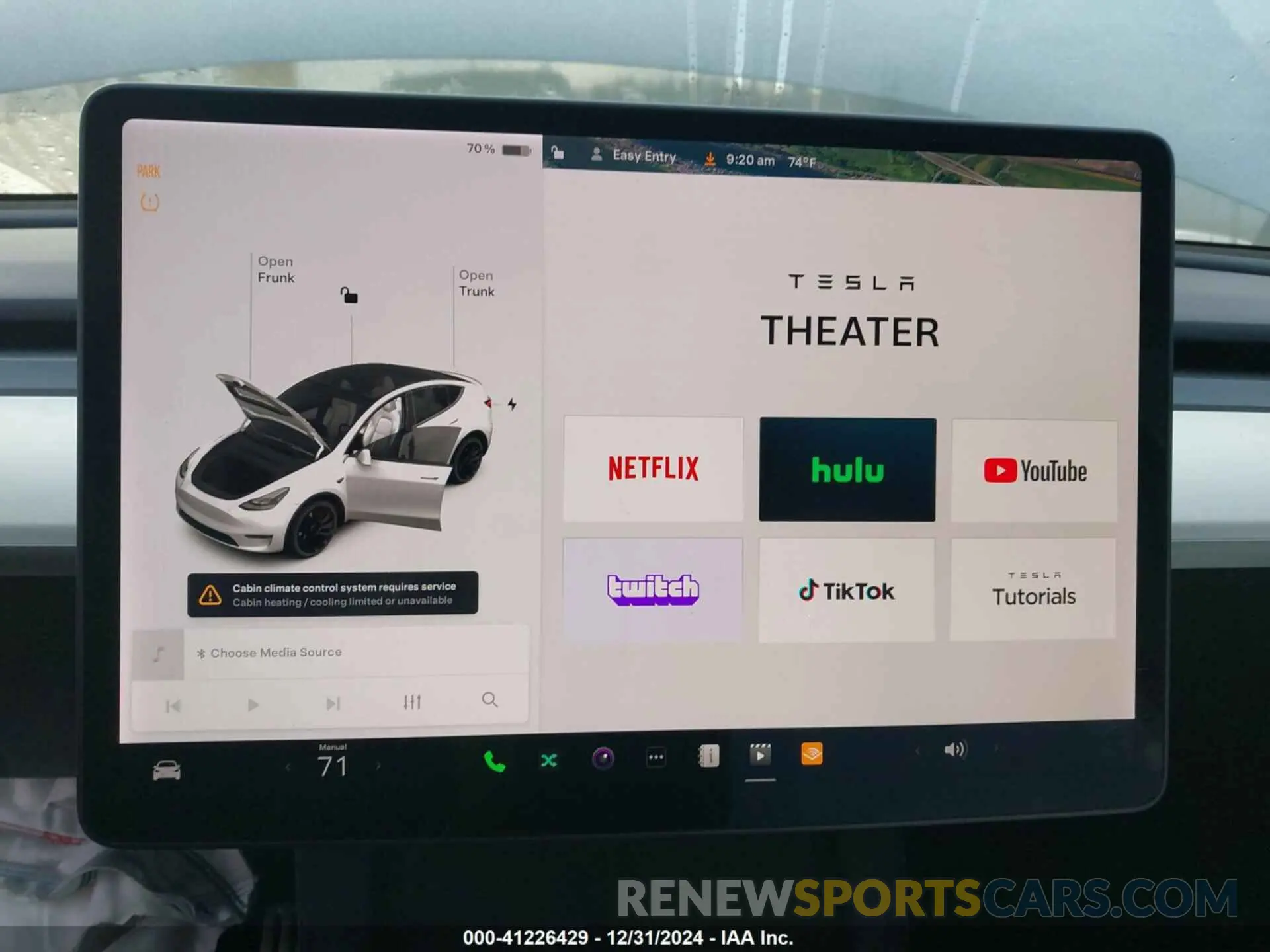 18 Photograph of a damaged car 5YJYGDEF2MF133739 TESLA MODEL Y 2021