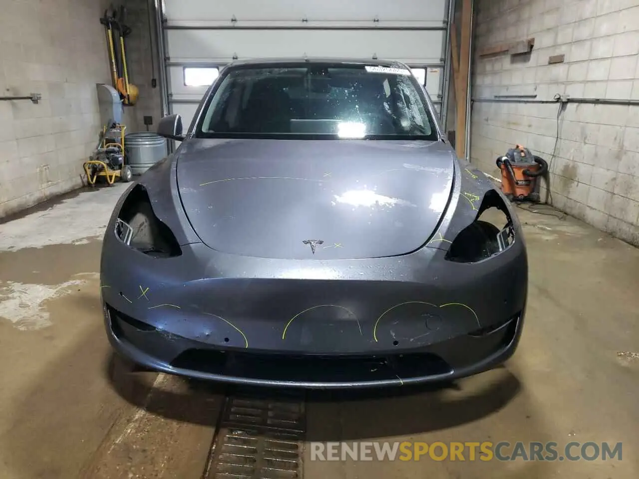 5 Photograph of a damaged car 5YJYGDEF2MF134700 TESLA MODEL Y 2021