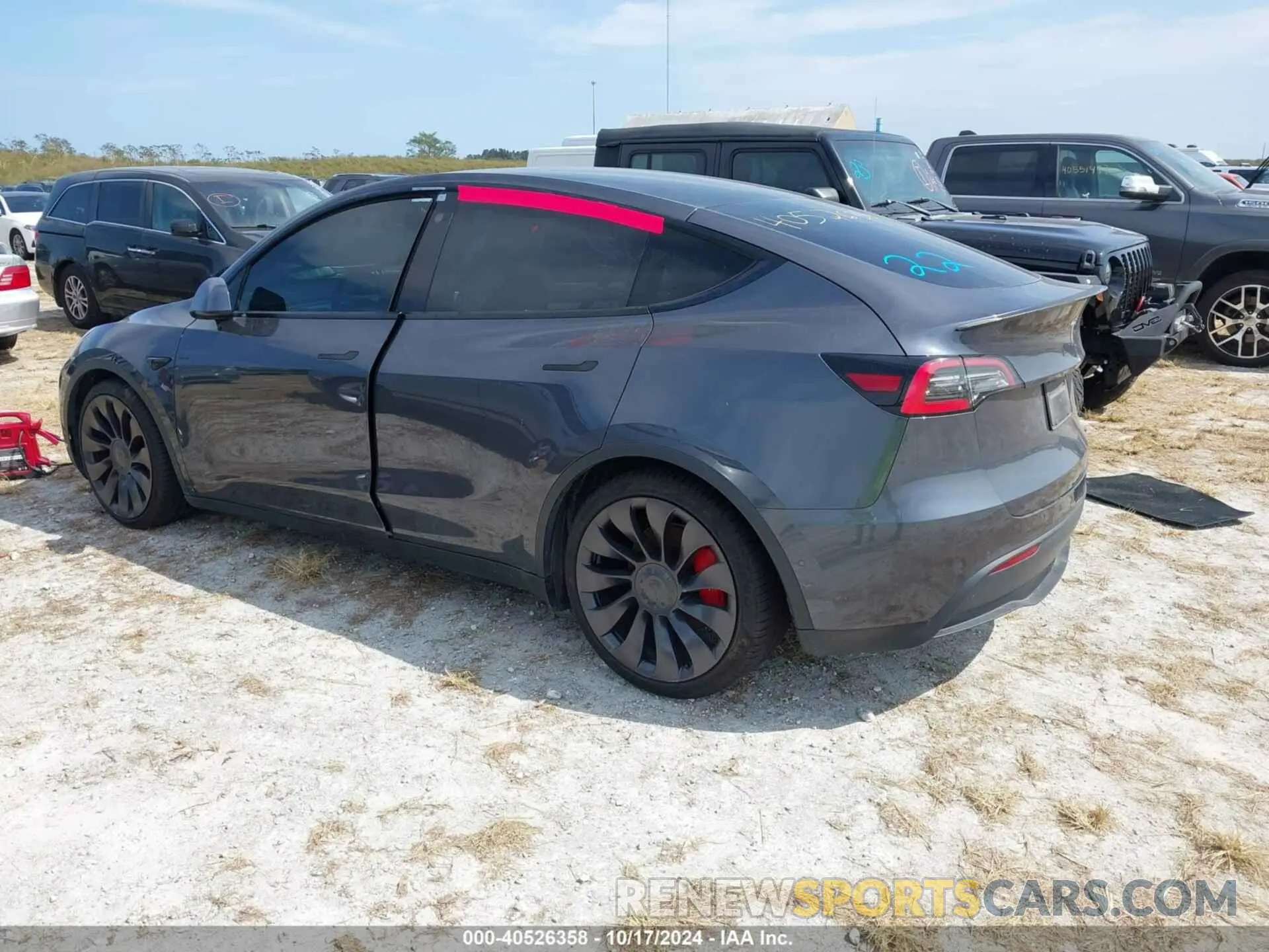 3 Photograph of a damaged car 5YJYGDEF2MF141002 TESLA MODEL Y 2021