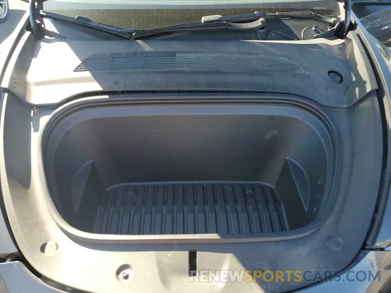 11 Photograph of a damaged car 5YJYGDEF2MF197103 TESLA MODEL Y 2021