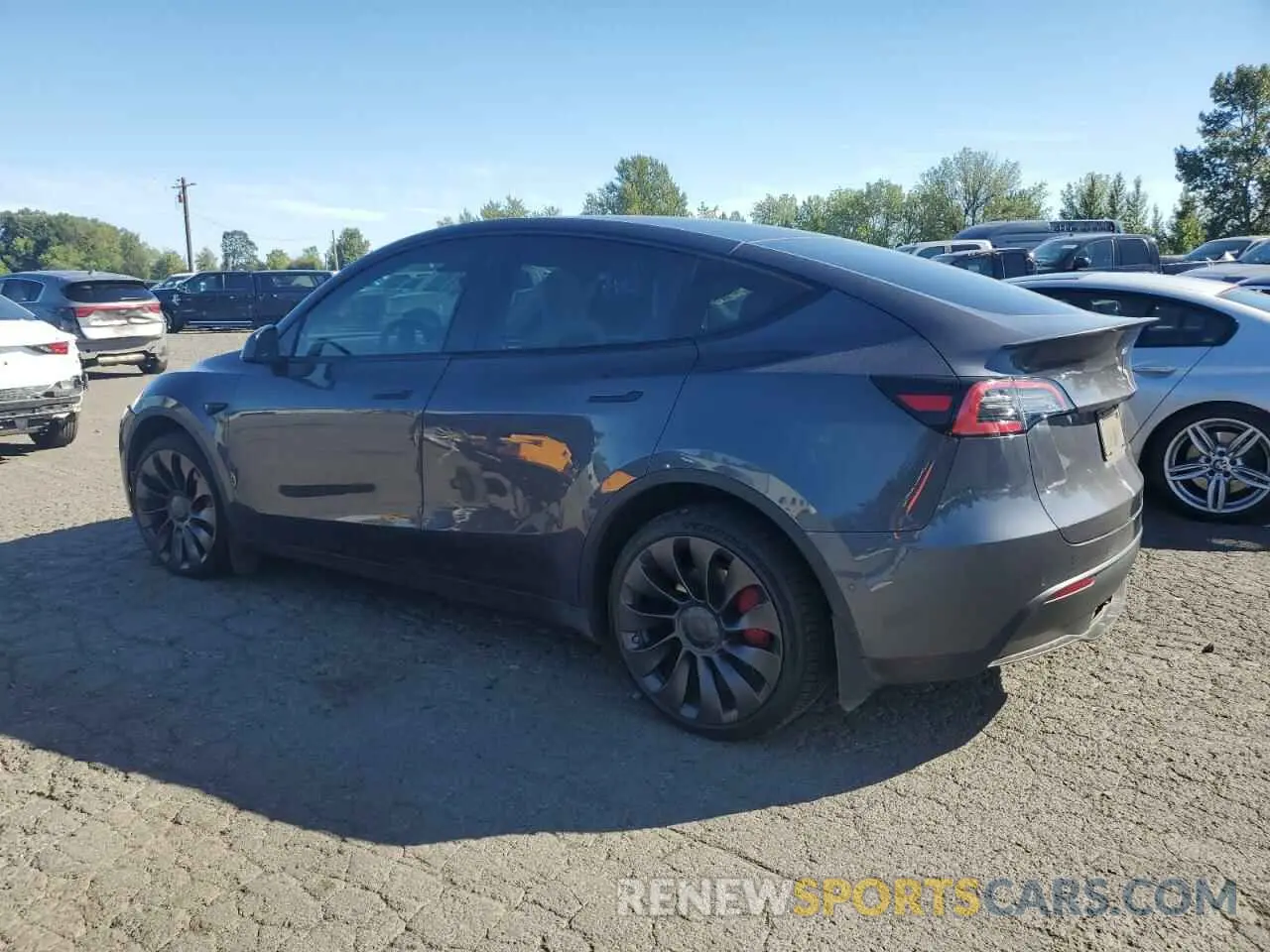 2 Photograph of a damaged car 5YJYGDEF2MF197103 TESLA MODEL Y 2021