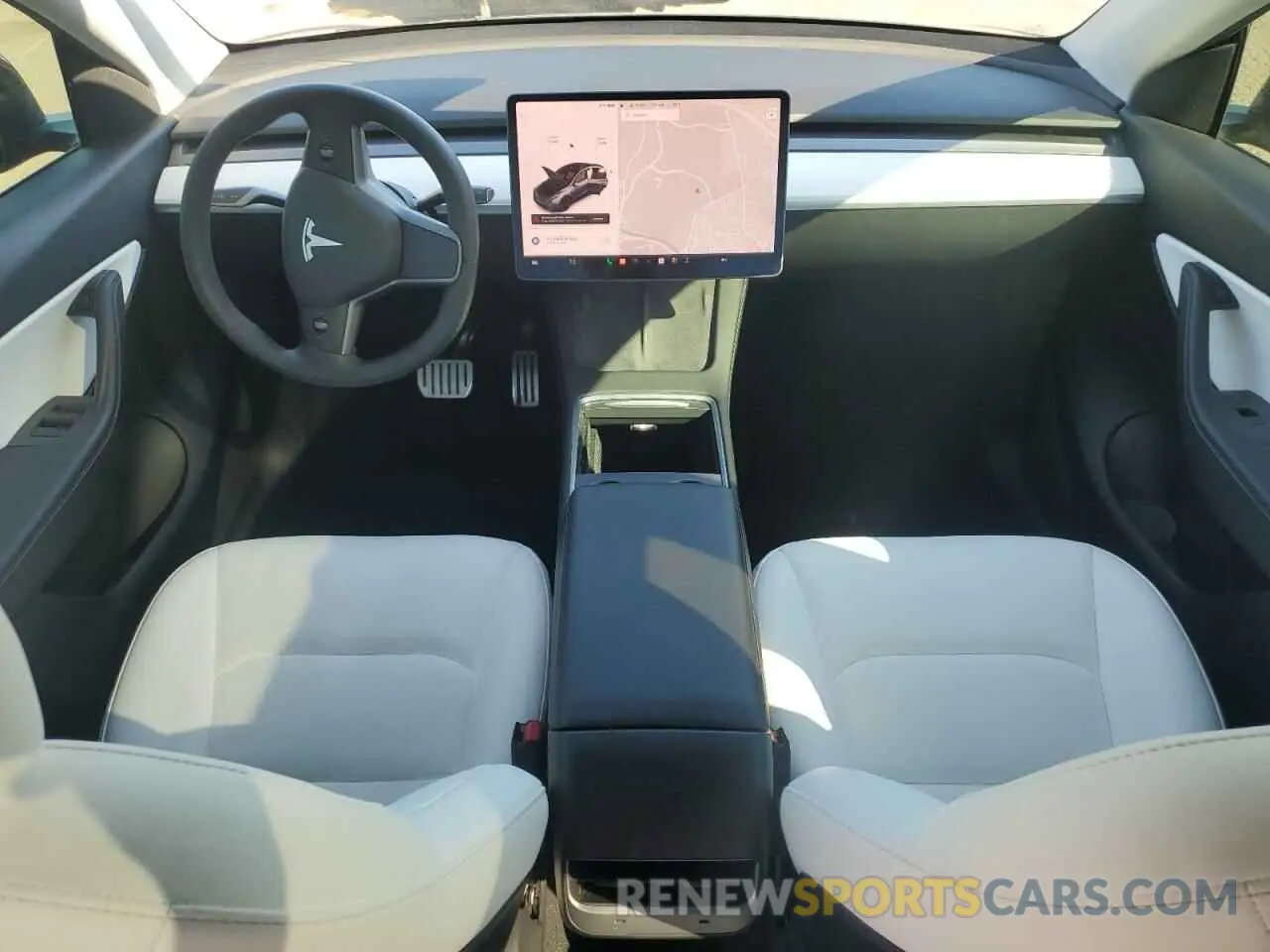 8 Photograph of a damaged car 5YJYGDEF2MF197103 TESLA MODEL Y 2021