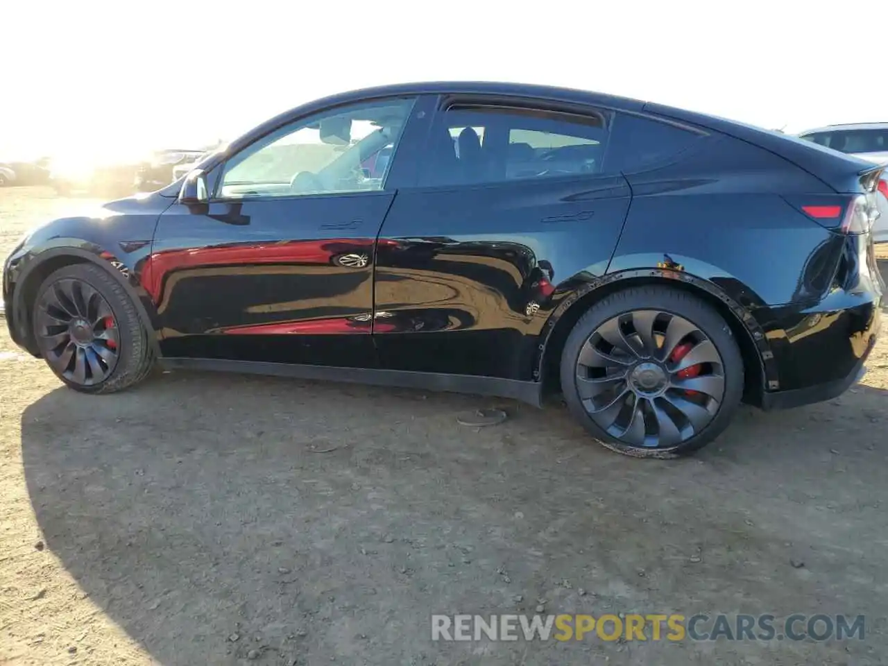 2 Photograph of a damaged car 5YJYGDEF2MF251788 TESLA MODEL Y 2021