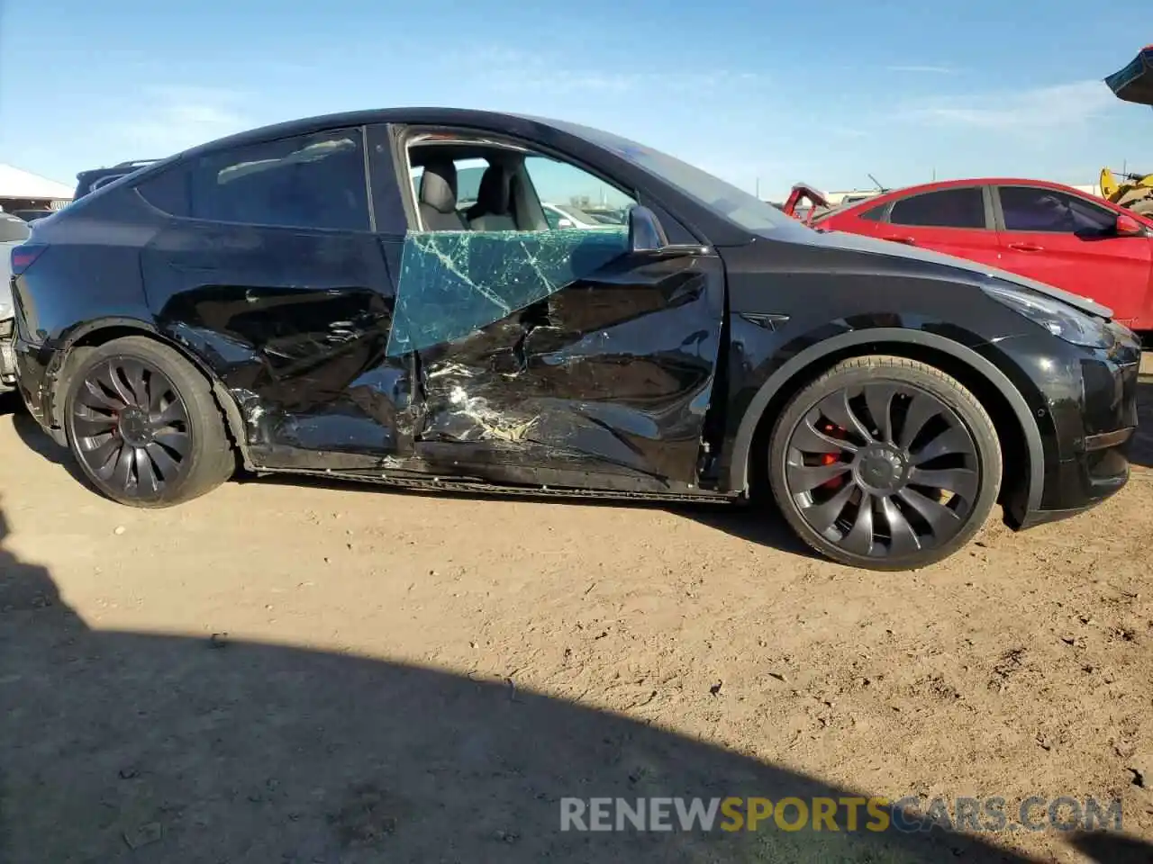 4 Photograph of a damaged car 5YJYGDEF2MF251788 TESLA MODEL Y 2021