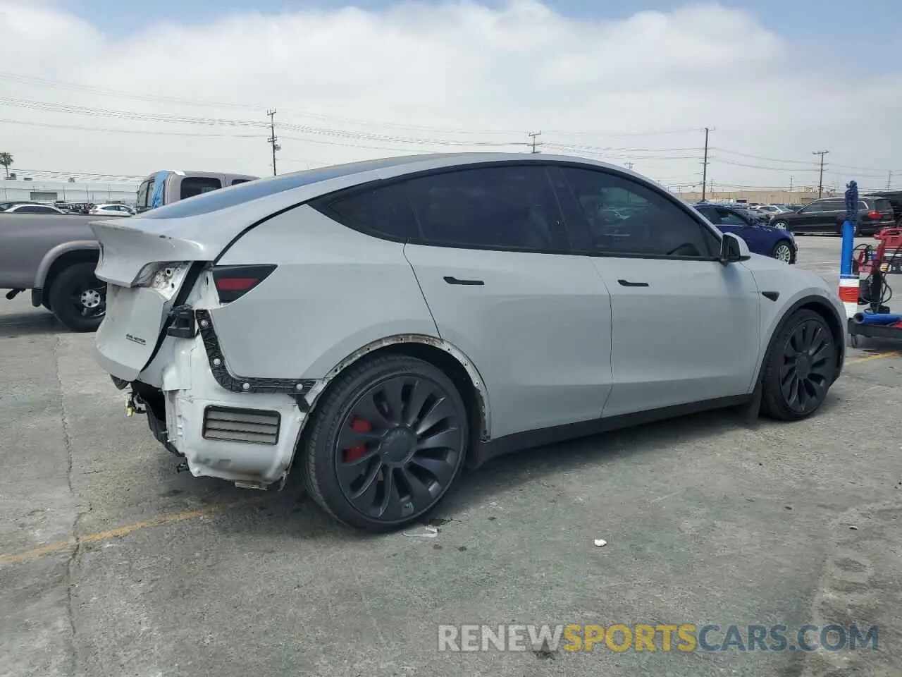 3 Photograph of a damaged car 5YJYGDEF3MF078542 TESLA MODEL Y 2021