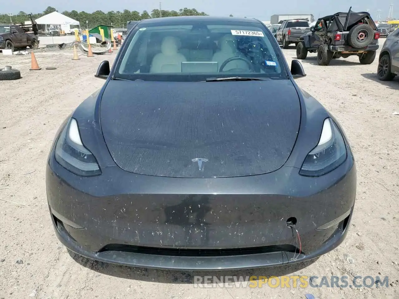 5 Photograph of a damaged car 5YJYGDEF3MF215835 TESLA MODEL Y 2021