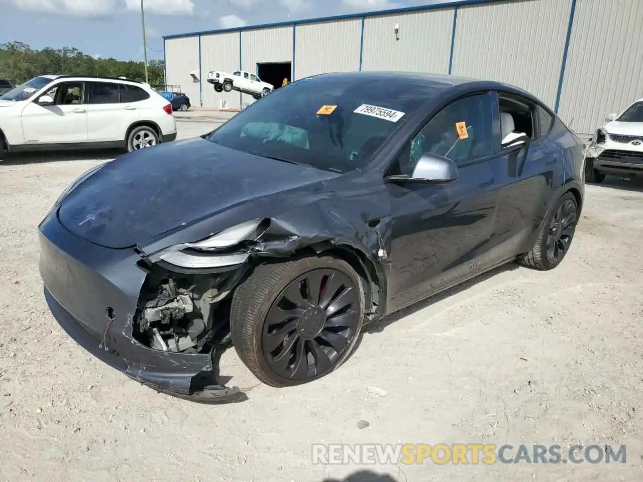 1 Photograph of a damaged car 5YJYGDEF3MF252657 TESLA MODEL Y 2021