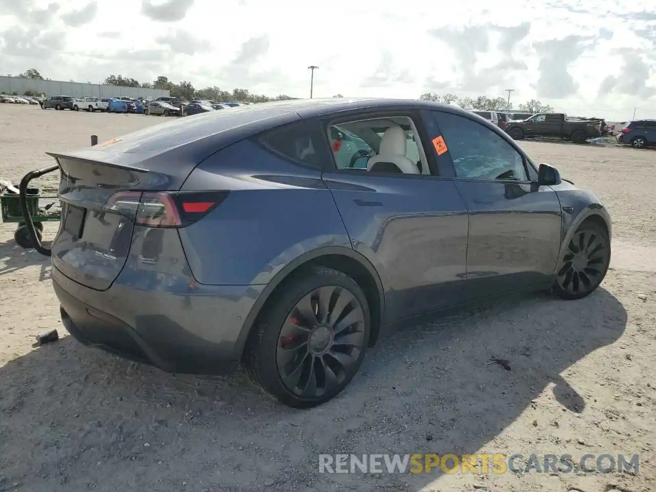 3 Photograph of a damaged car 5YJYGDEF3MF252657 TESLA MODEL Y 2021