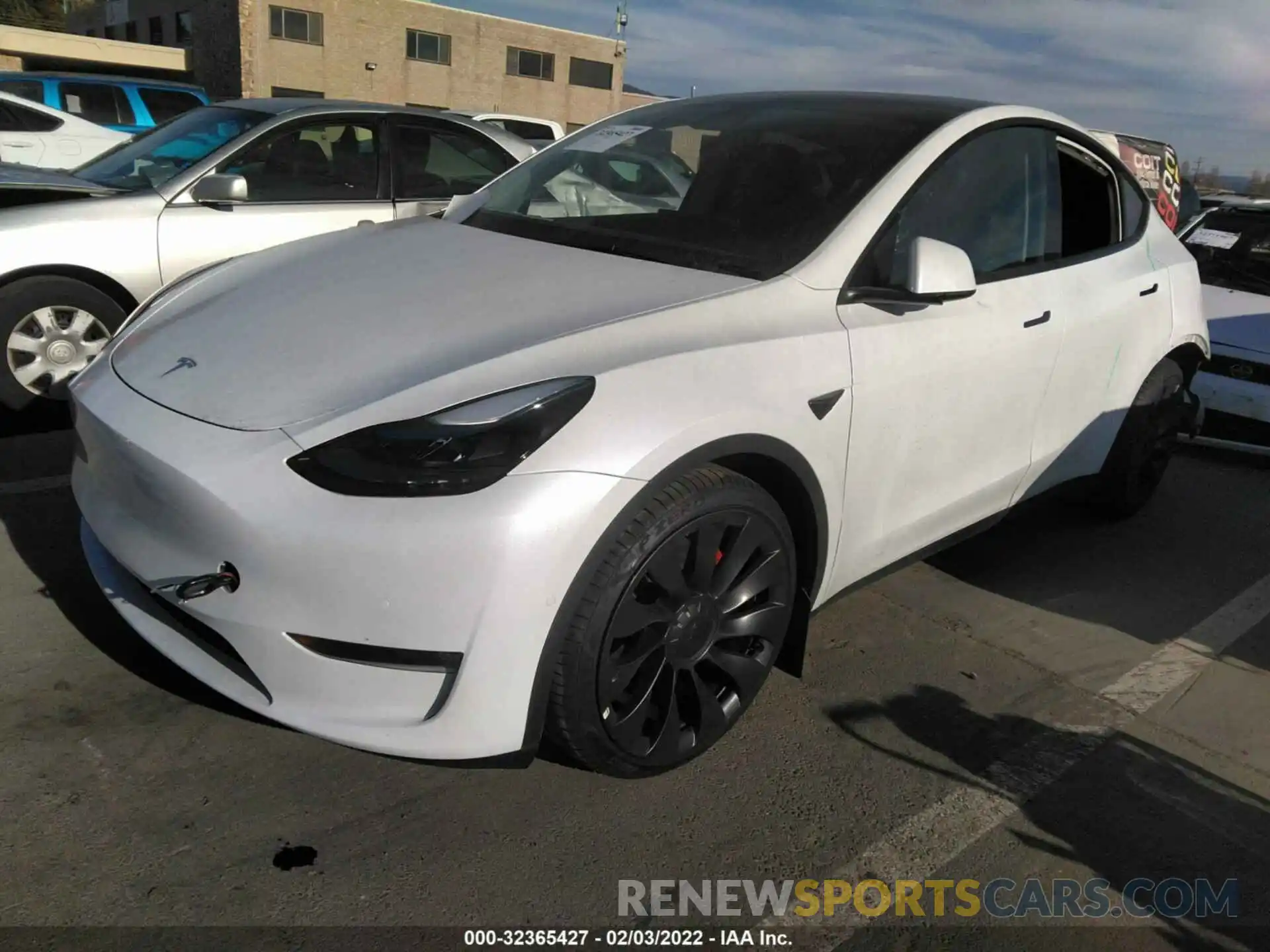 2 Photograph of a damaged car 5YJYGDEF3MF271337 TESLA MODEL Y 2021