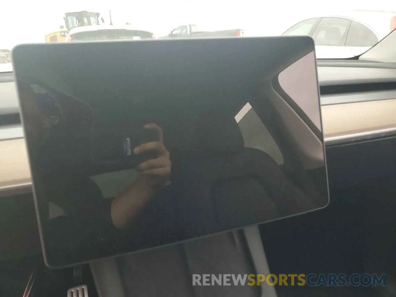9 Photograph of a damaged car 5YJYGDEF3MF302702 TESLA MODEL Y 2021