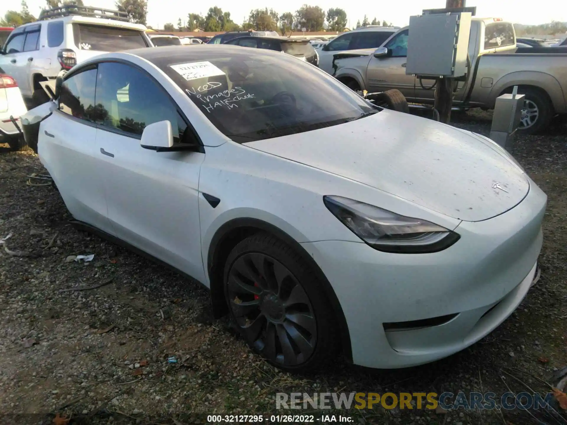 1 Photograph of a damaged car 5YJYGDEF4MF092238 TESLA MODEL Y 2021