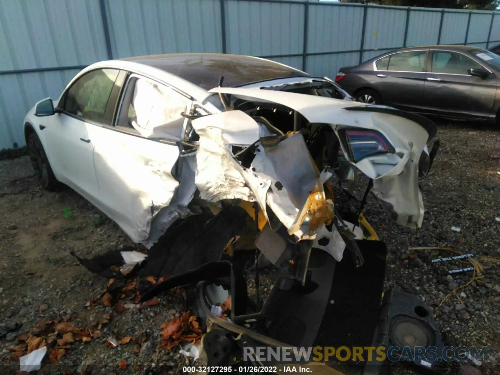 3 Photograph of a damaged car 5YJYGDEF4MF092238 TESLA MODEL Y 2021