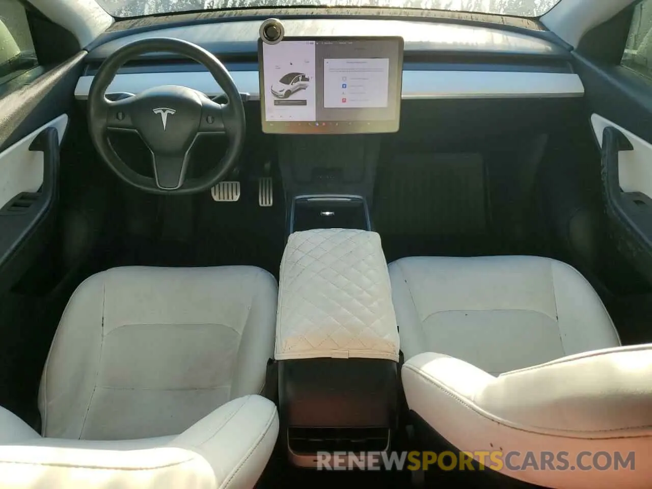 8 Photograph of a damaged car 5YJYGDEF4MF137243 TESLA MODEL Y 2021