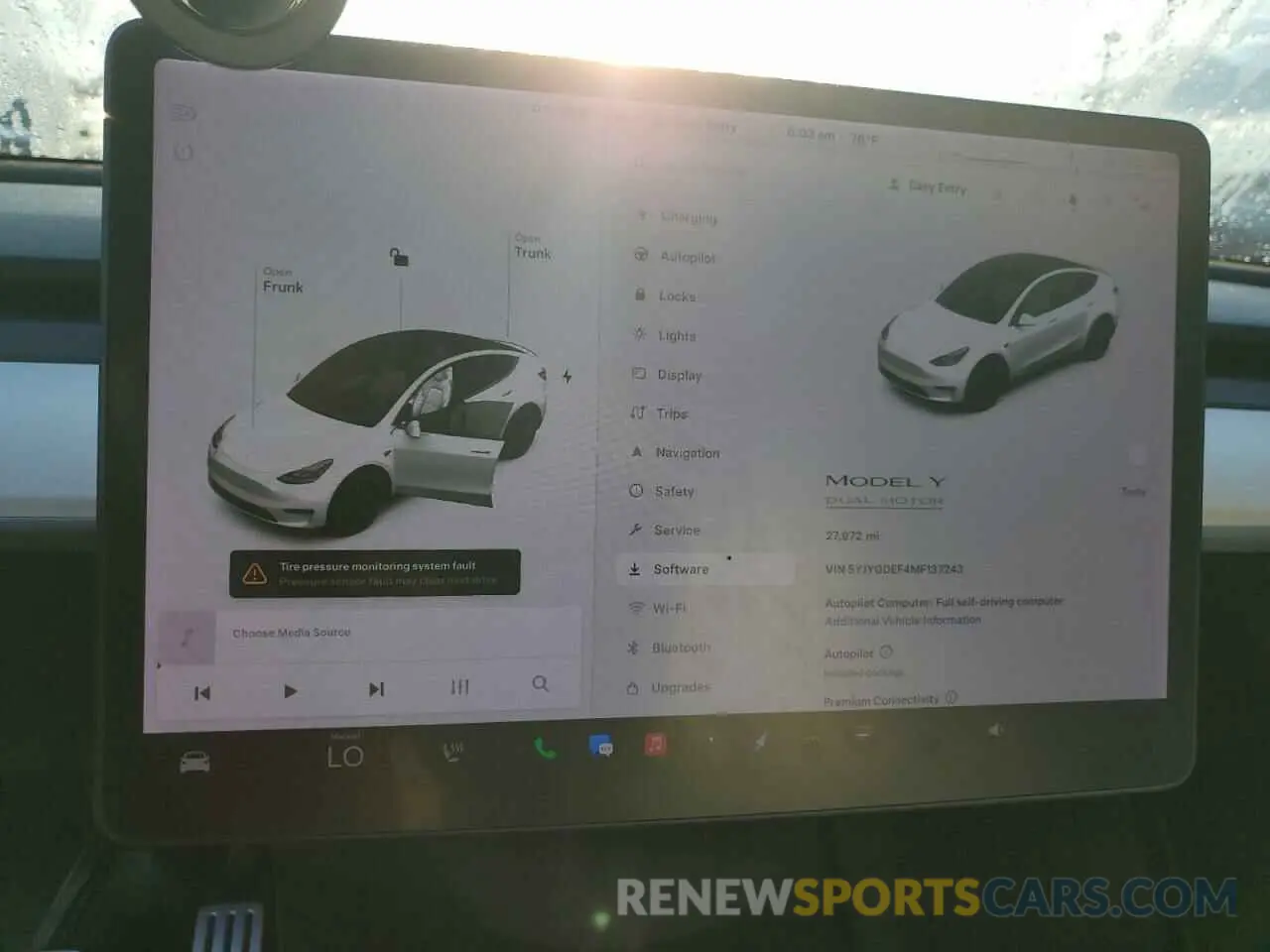 9 Photograph of a damaged car 5YJYGDEF4MF137243 TESLA MODEL Y 2021