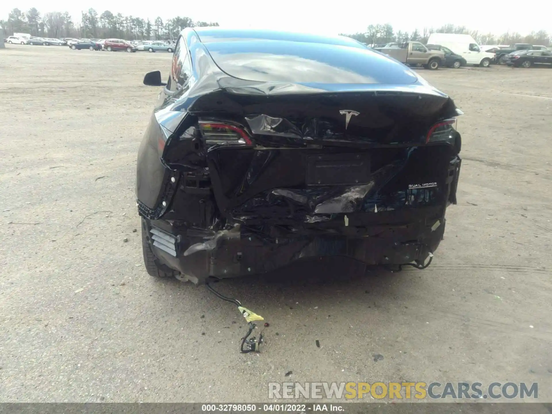 6 Photograph of a damaged car 5YJYGDEF4MF197393 TESLA MODEL Y 2021