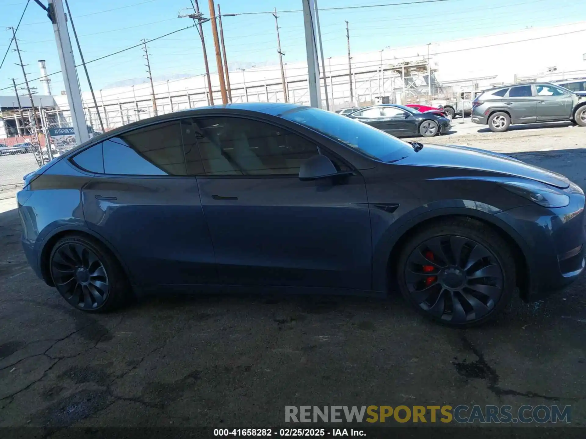 14 Photograph of a damaged car 5YJYGDEF4MF201989 TESLA MODEL Y 2021