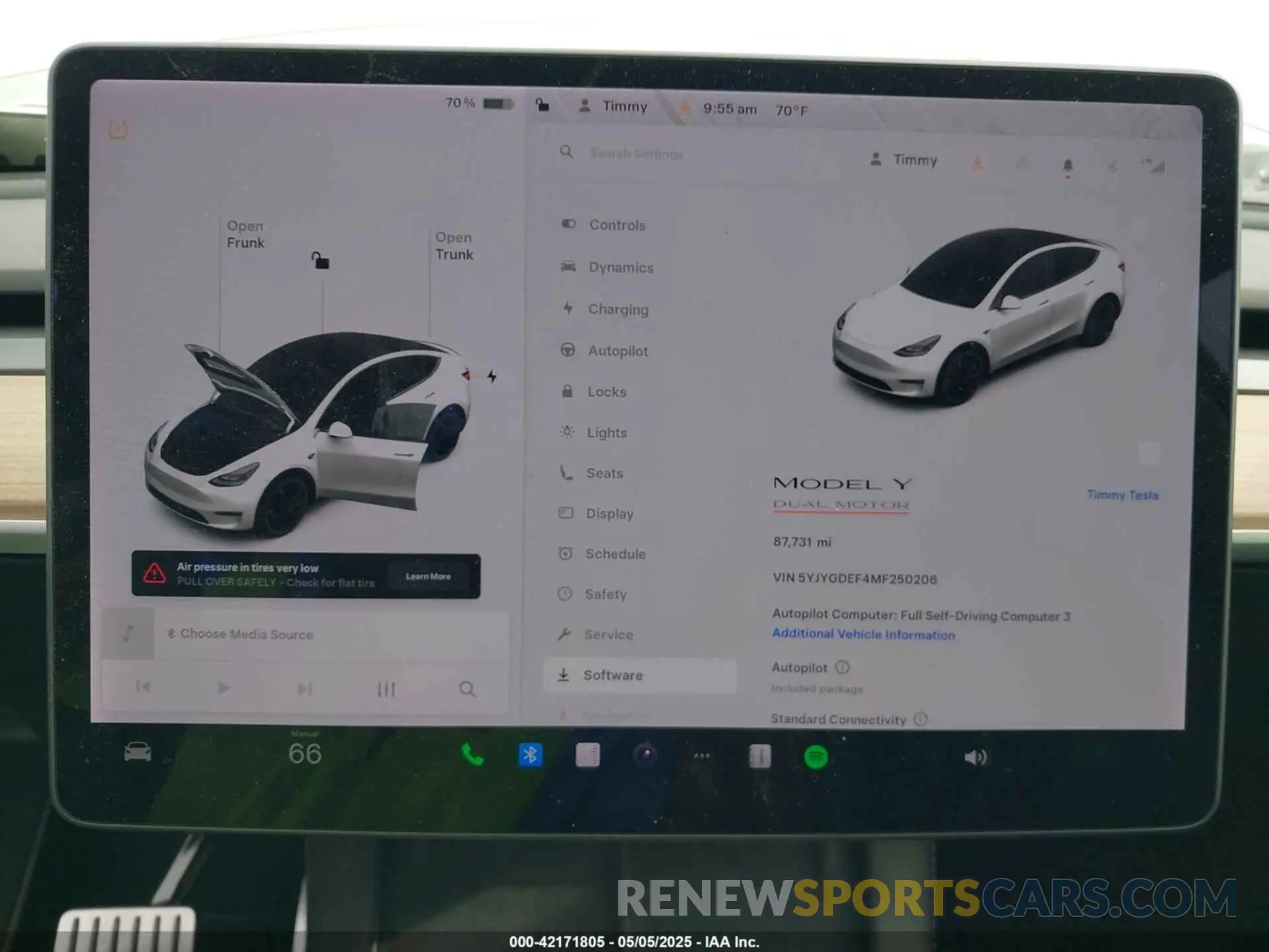 17 Photograph of a damaged car 5YJYGDEF4MF250206 TESLA MODEL Y 2021