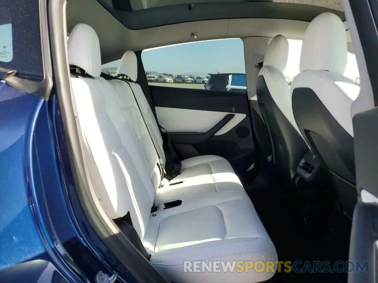 10 Photograph of a damaged car 5YJYGDEF4MF298255 TESLA MODEL Y 2021