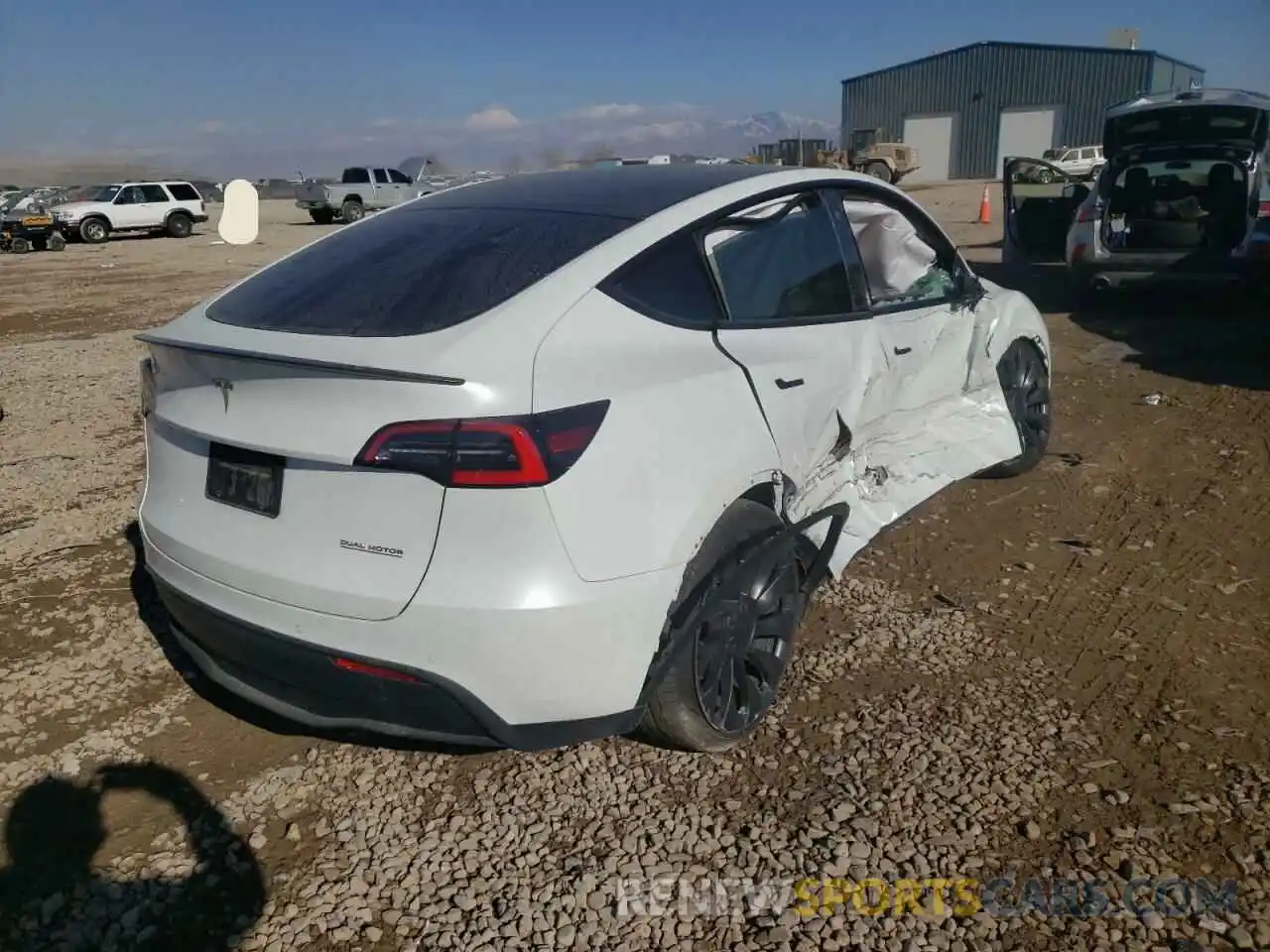 4 Photograph of a damaged car 5YJYGDEF5MF146730 TESLA MODEL Y 2021