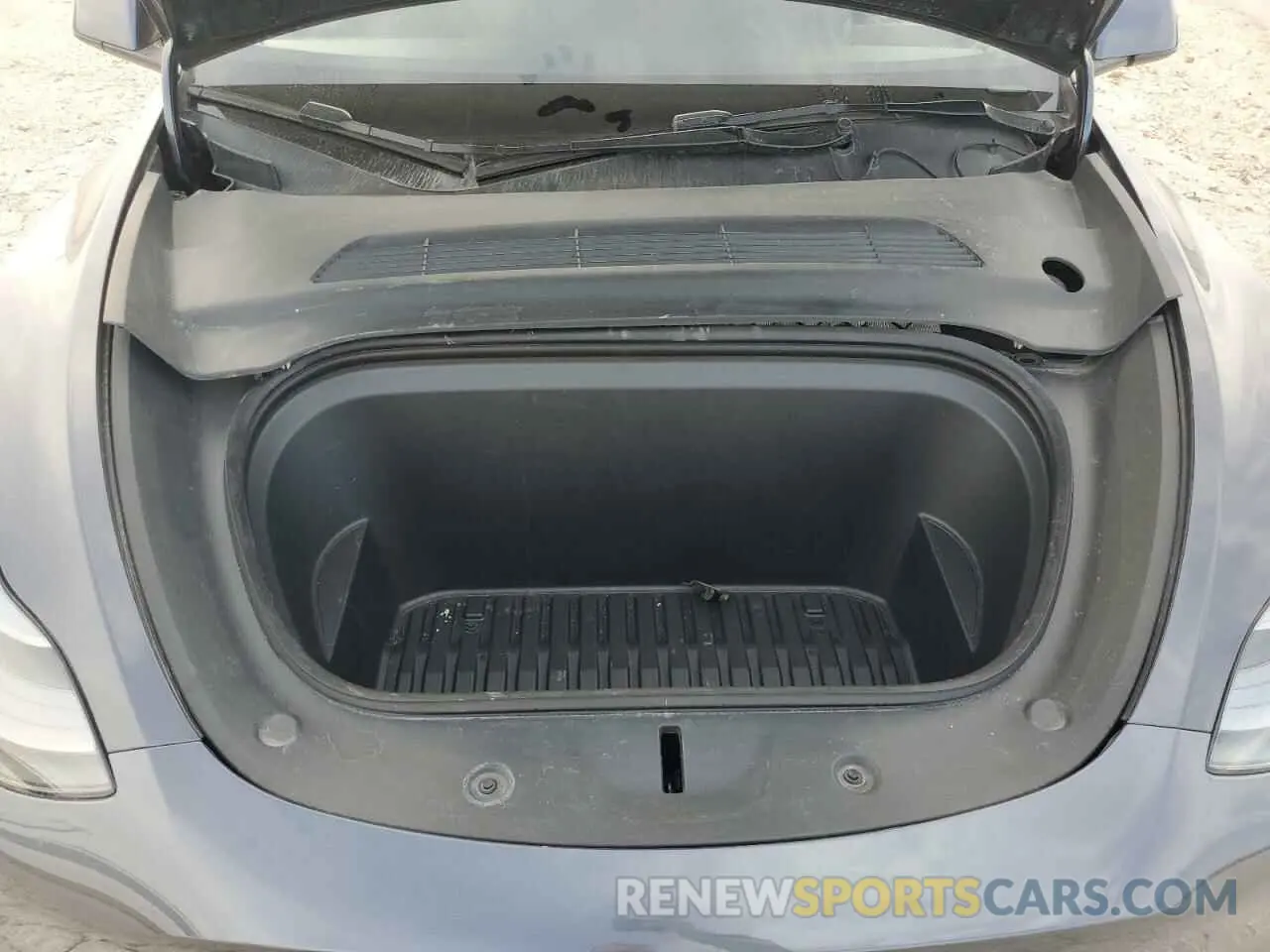 12 Photograph of a damaged car 5YJYGDEF5MF270528 TESLA MODEL Y 2021