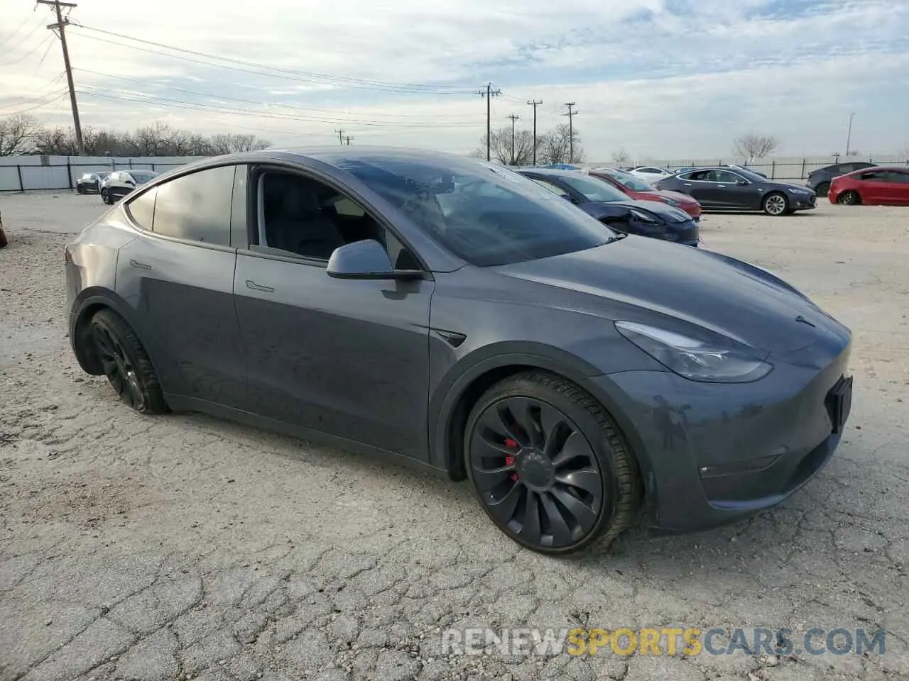 4 Photograph of a damaged car 5YJYGDEF5MF270528 TESLA MODEL Y 2021