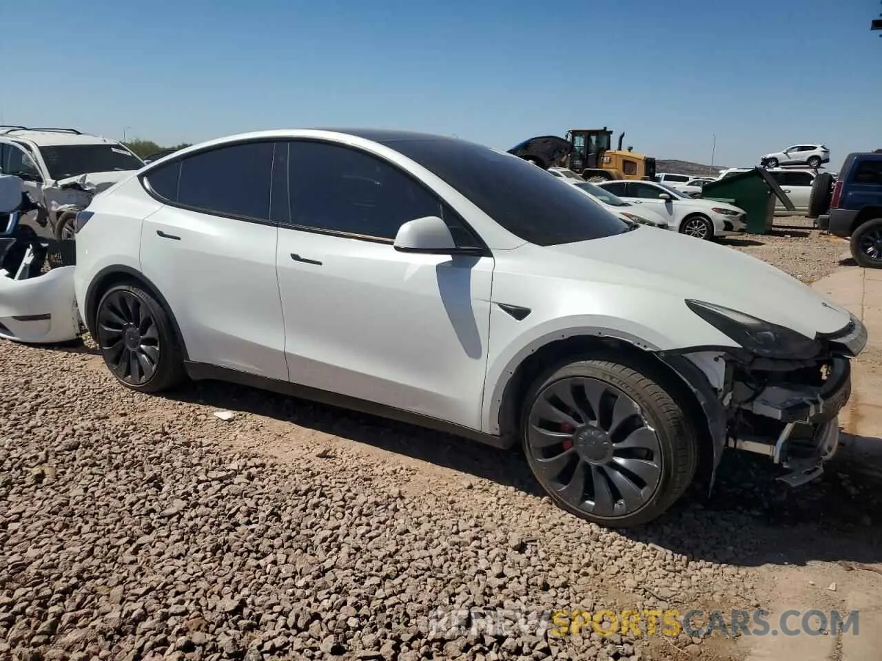 4 Photograph of a damaged car 5YJYGDEF5MF273574 TESLA MODEL Y 2021